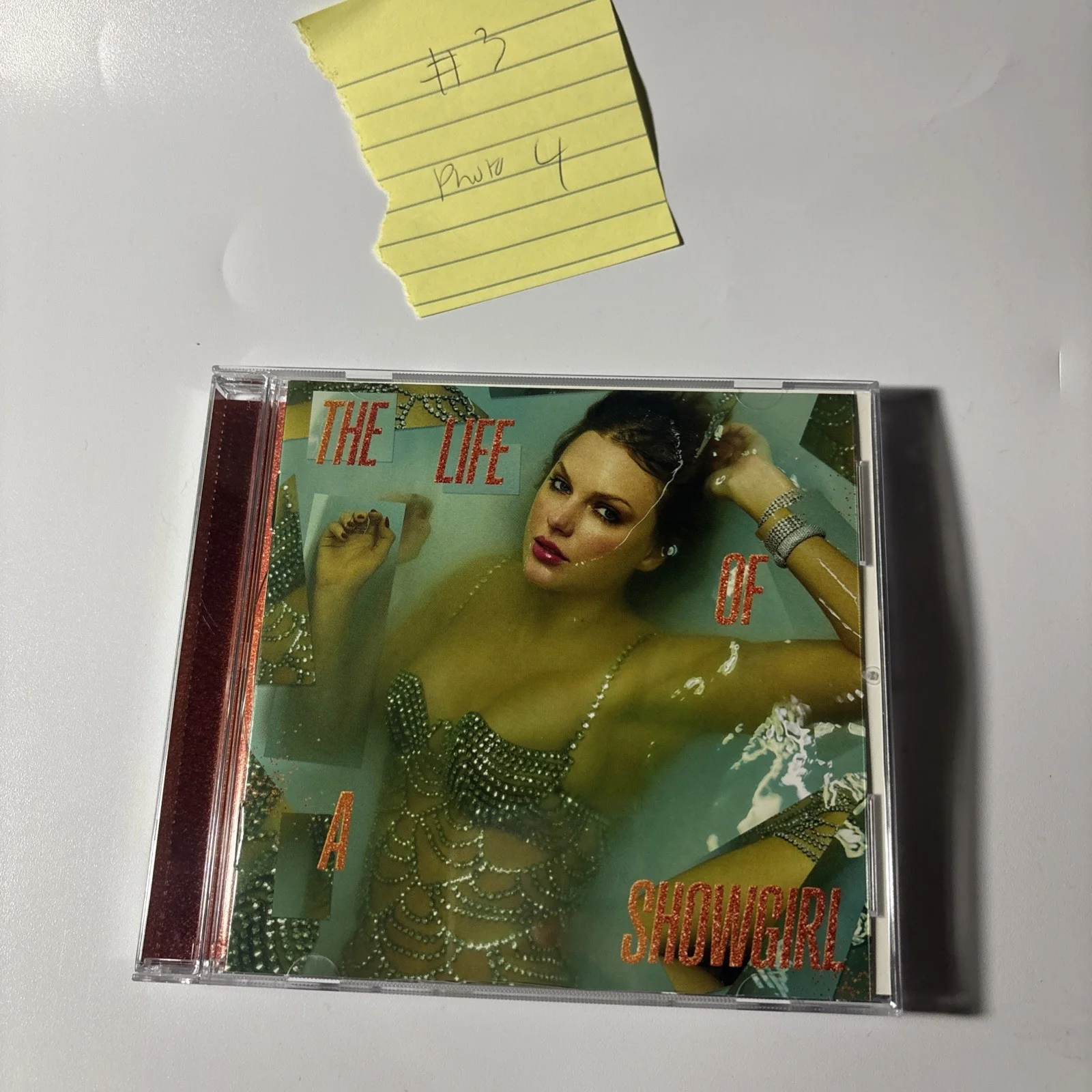 Rare Signed Taylor Swift The Life Of A Showgirl CD Photo 4, изображение 5