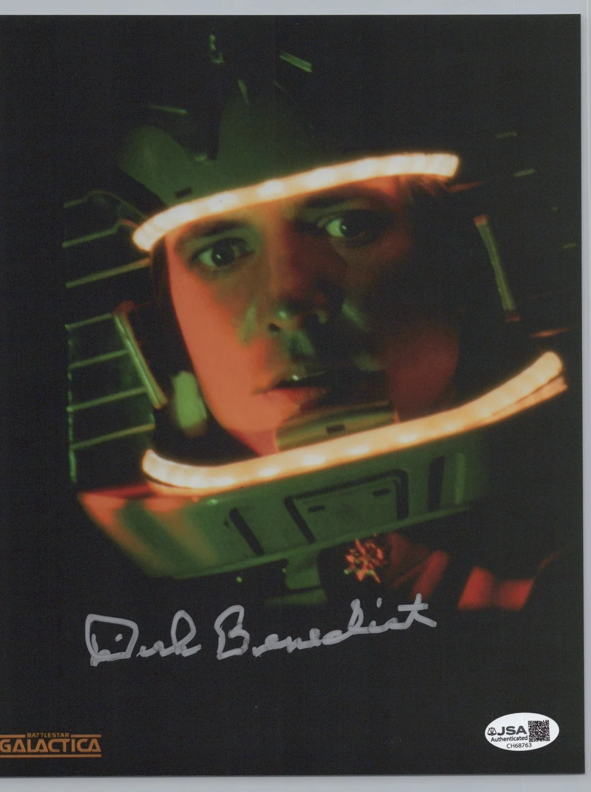 Dirk Benedict — Battlestar Galactica- Lt. Starbuck 8x10 photo signed by Dirk Benedict JSA COA