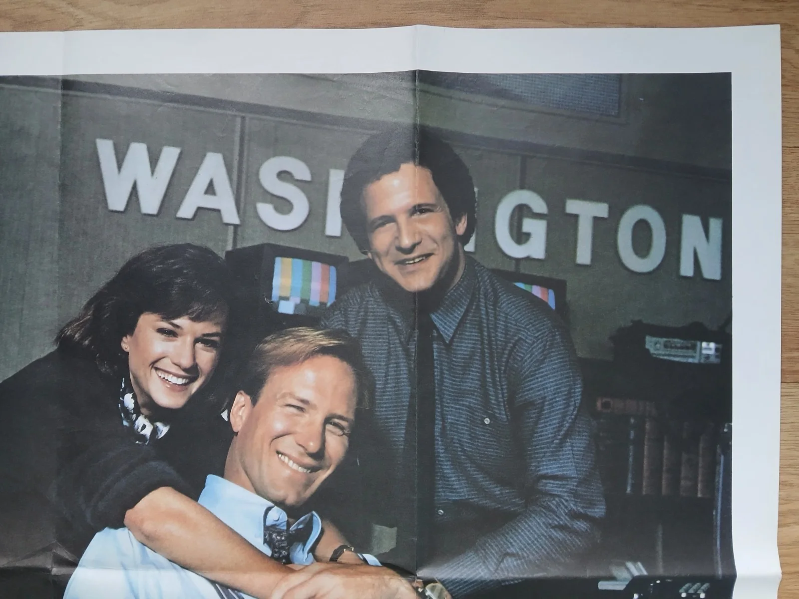 BROADCAST NEWS (1987) original UK quad poster - William Hurt, Holly Hunter, изображение 3