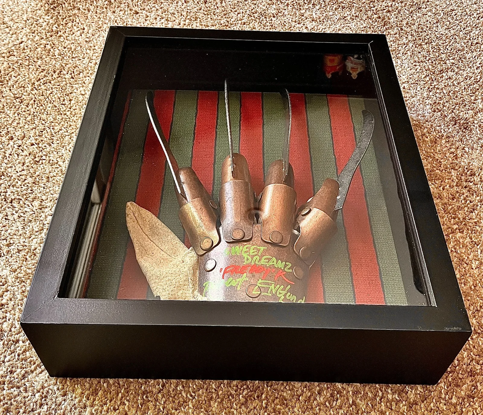 Robert Englund — Robert Englund Signed Freddy Krueger Metal Glove A Nightmare Elm St, image 2
