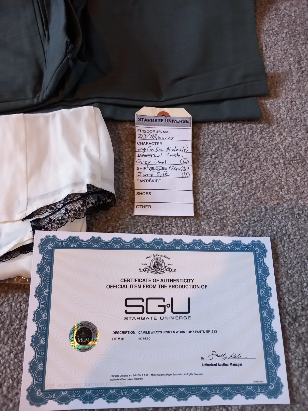 STARGATE UNIVERSE SCREEN WORN COSTUME CAMILE WRAY ALLIANCES EPISODE MING NA, изображение 3