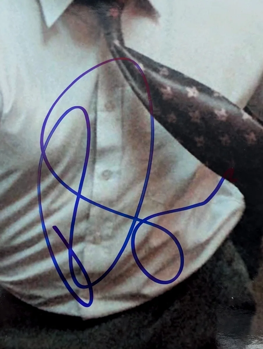 Ricky Gervais — Ricky Gervais Signed "The Office" 11x14 Photo (JSA COA), image 2