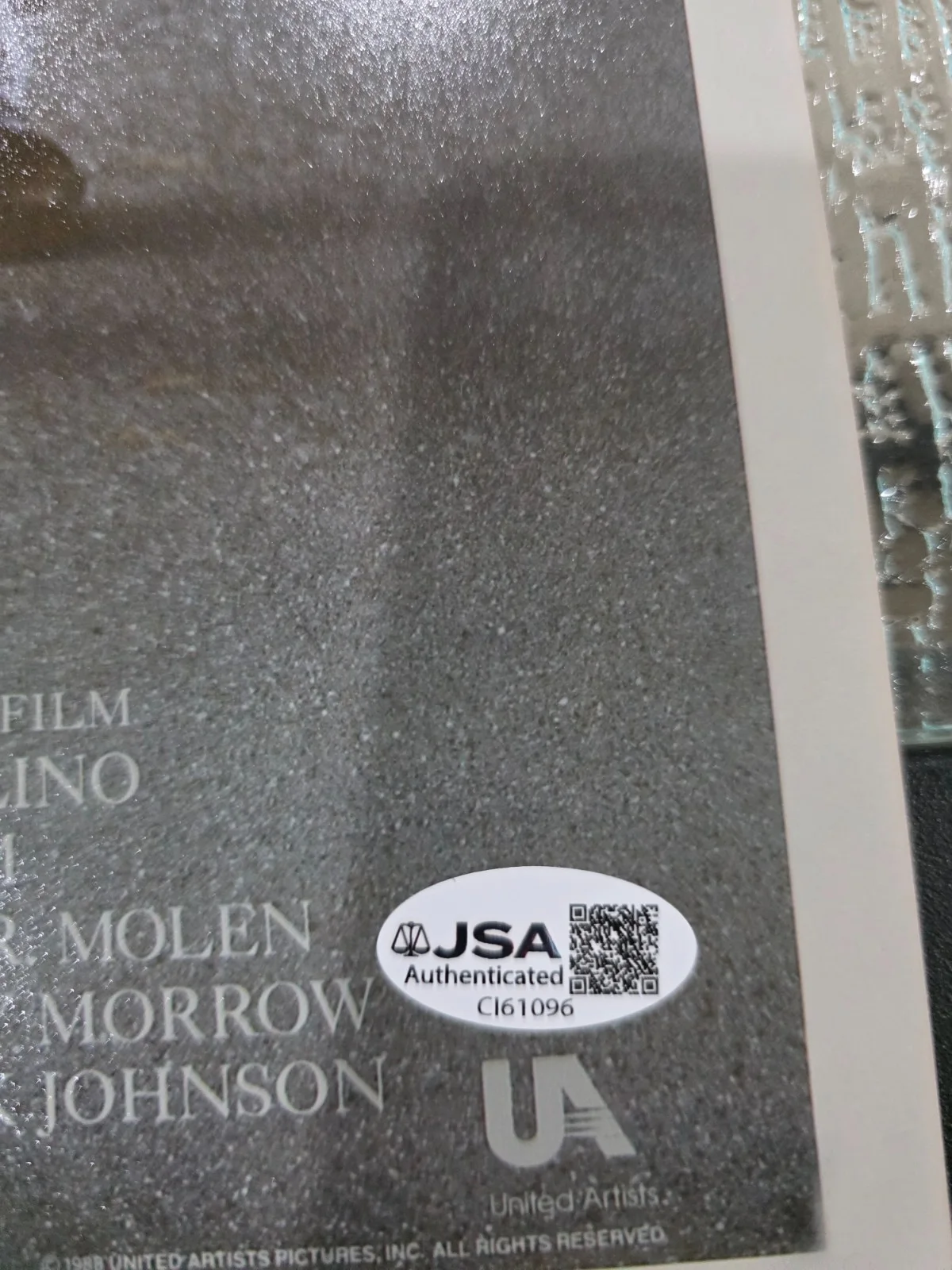 dustin hoffman — DUSTIN HOFFMAN SIGNED 'RAIN MAN' 12x18 MOVIE POSTER COA JSA, изображение 2