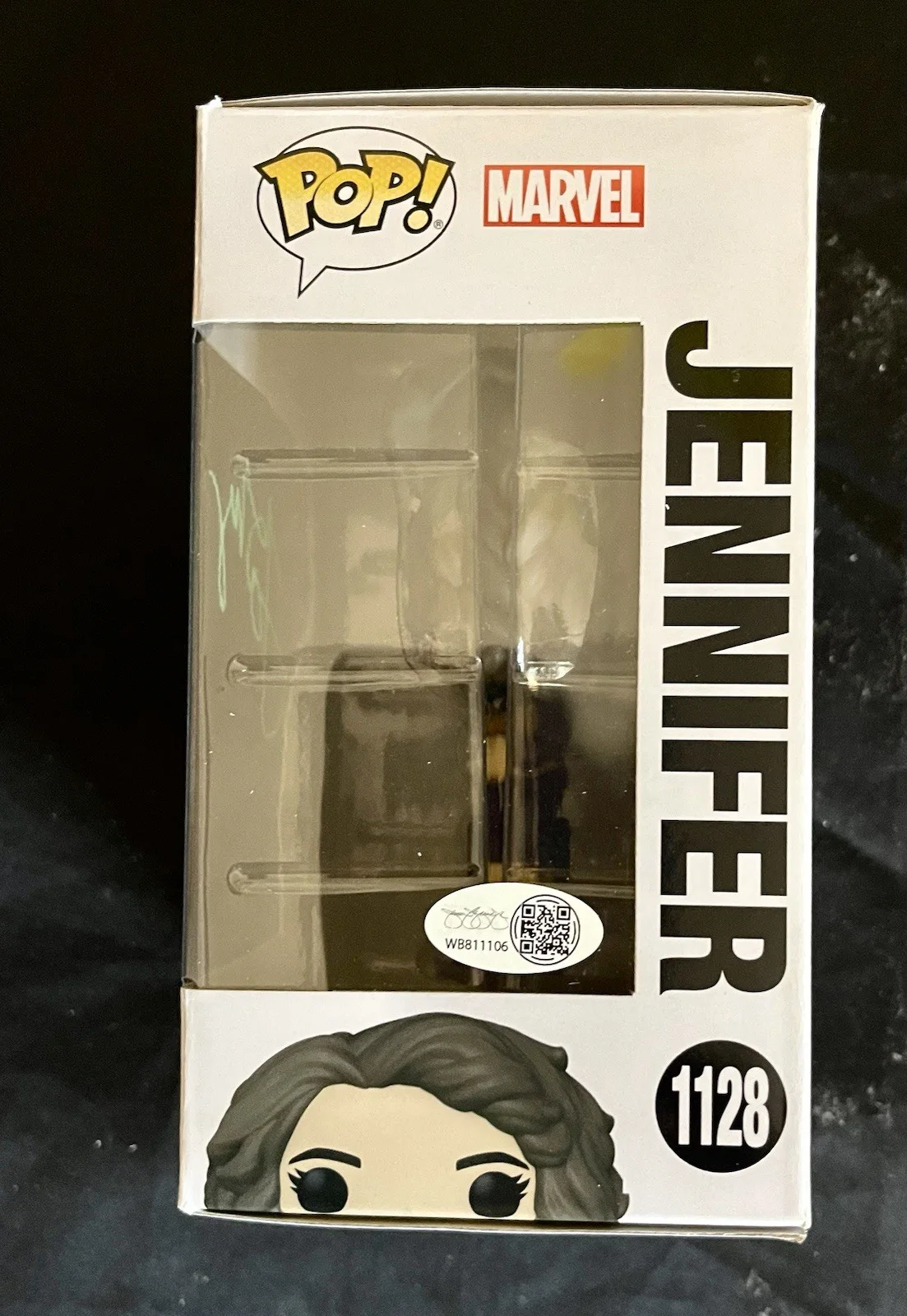Tatiana Maslany — Tatiana Maslany She-Hulk Jennifer Funko Pop #1128 SIGNED L JSA COA, изображение 3