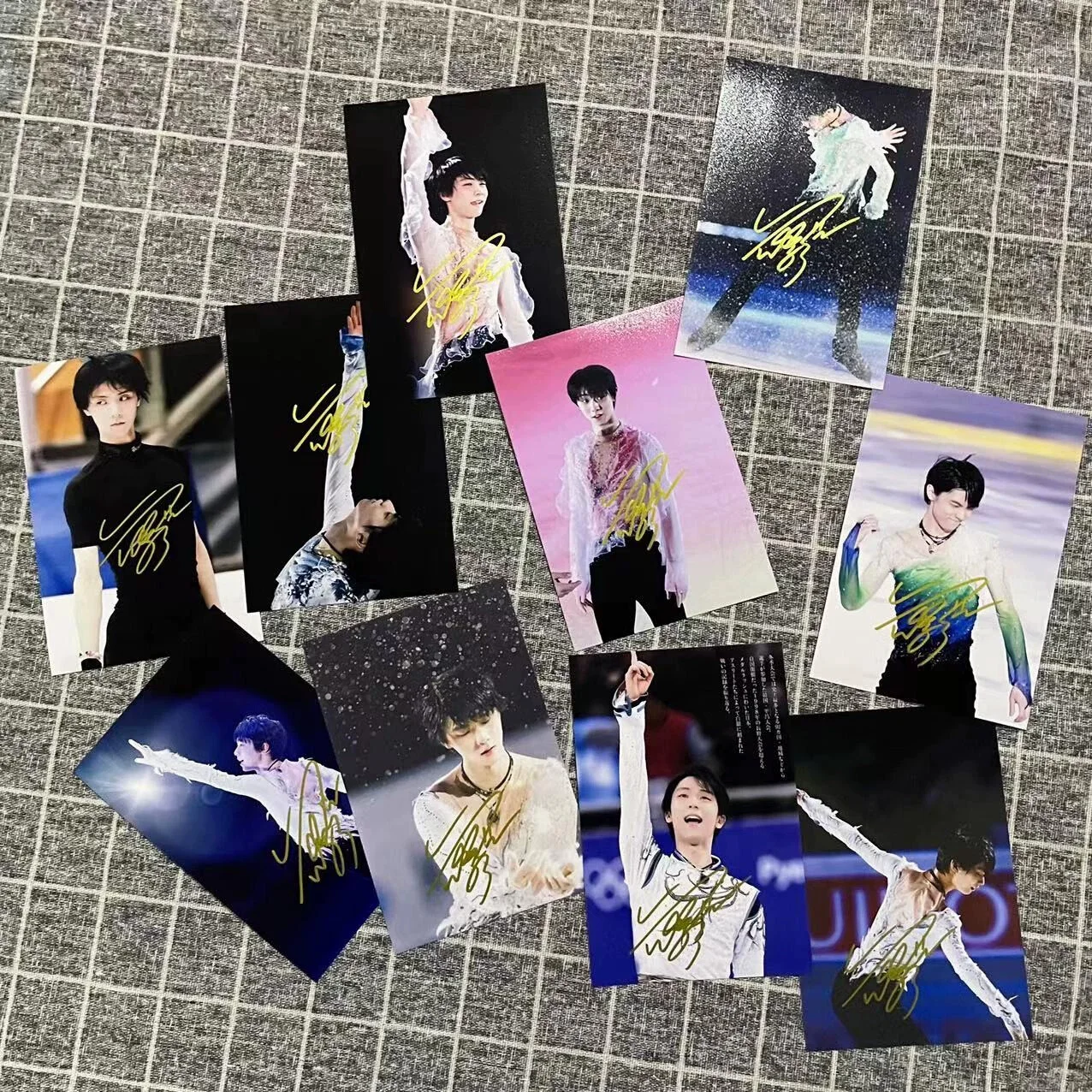 Hanyu Yuzuru — SIGNED - Hanyu Yuzuru Exclusive Autographed Photo 4*6 Collectibles Photograph, изображение 2