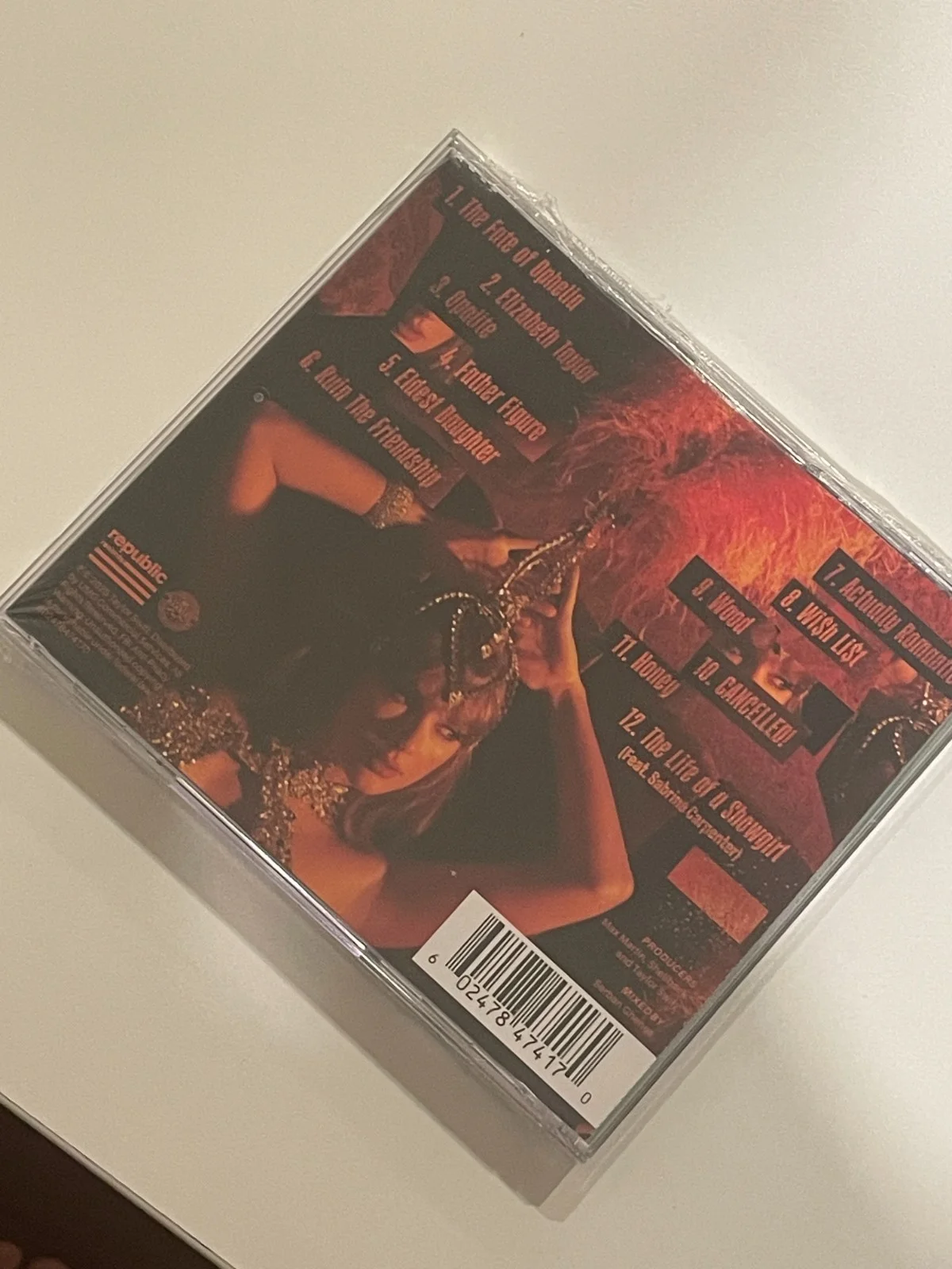 SEALED! Taylor Swift the life of a showgirl signed CD 2, изображение 2