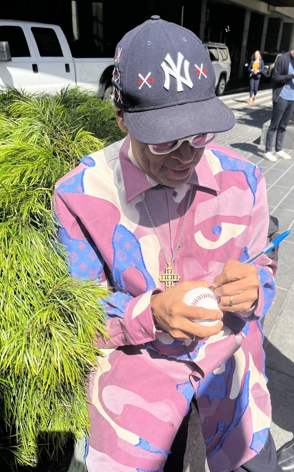 SPIKE LEE — Legendary Director SPIKE LEE Signed MLB BASEBALL BECKETT COA BV81418, image 4