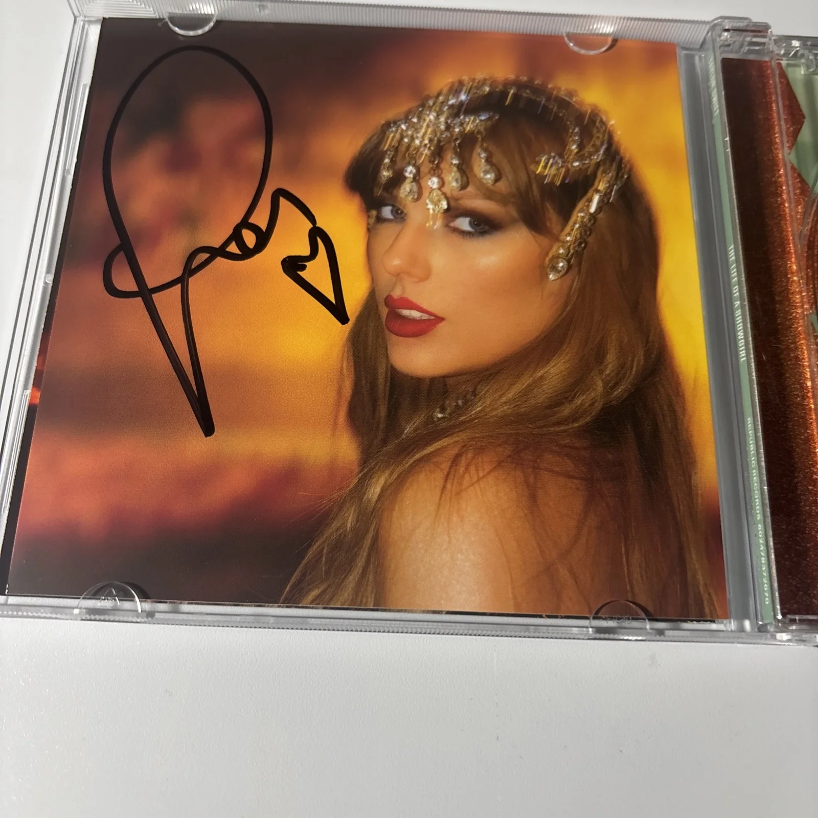 Complete HeartAUTOGRAPHED Taylor Swift Signed The Life Of A Showgirl CD Photo 1, изображение 2