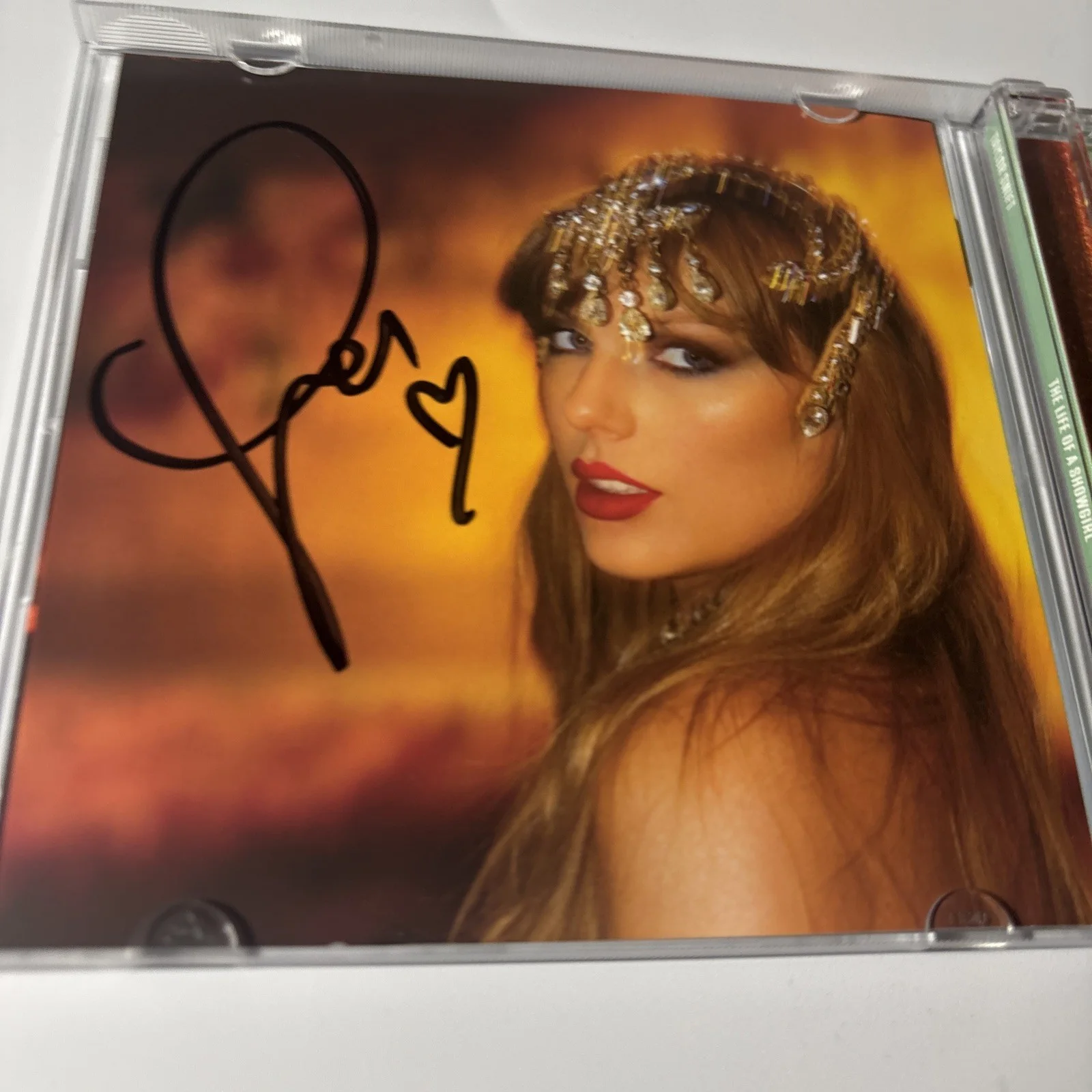 Rare HeartCurl AUTOGRAPHED Taylor Swift Signed The Life Of A Showgirl CD Photo 1, изображение 2