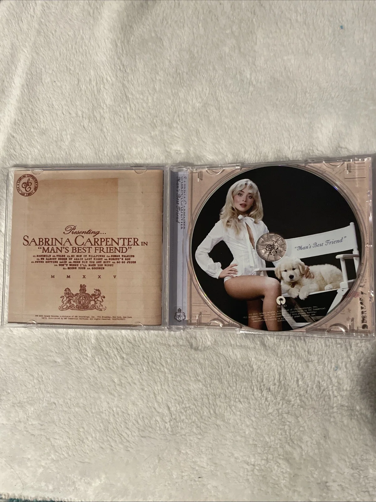 Sabrina Carpenter “Man’s Best Friend” CD W/Signed Insert, image 3
