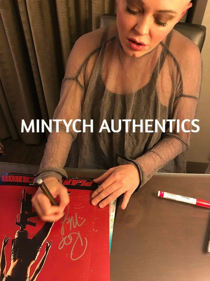 ROSE MCGOWAN — Rose McGowan autographed signed 8x10 photo Planet Terror Beckett COA, image 2