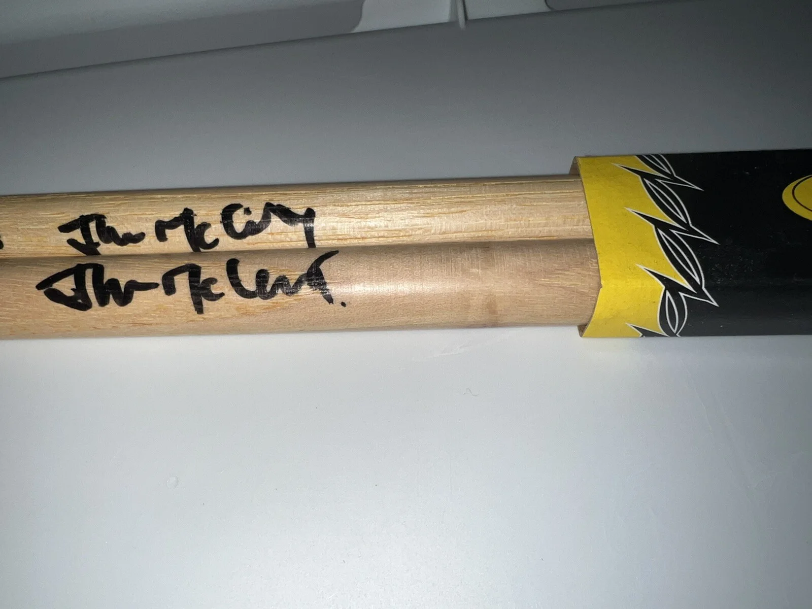 AUTOGRAPH yardbirds Jim McCarty SIGNED STICKS Jimmy page Eric Clapton Jeff Beck, image 2