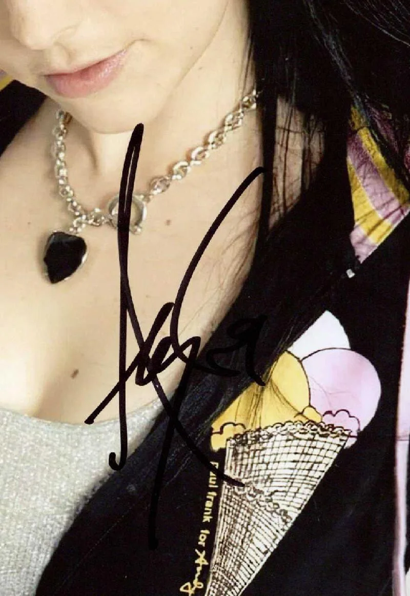 AMY LEE SIGNED AUTOGRAPHED 11x14 PHOTO LEAD SINGER EVANESCENCE RARE BECKETT BAS, изображение 2
