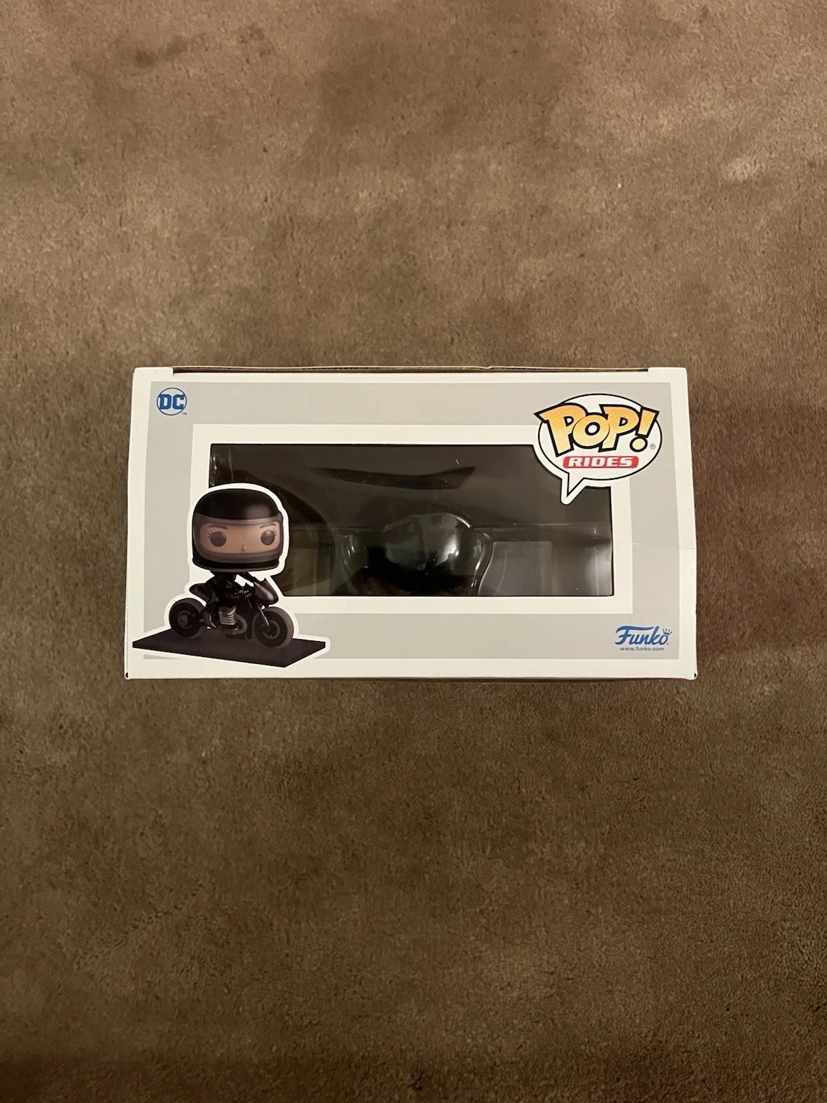 Zoe Kravitz Autographed Funko Pop 2022 Batman Selina Kyle Motorcycle #281 PROOF, изображение 5