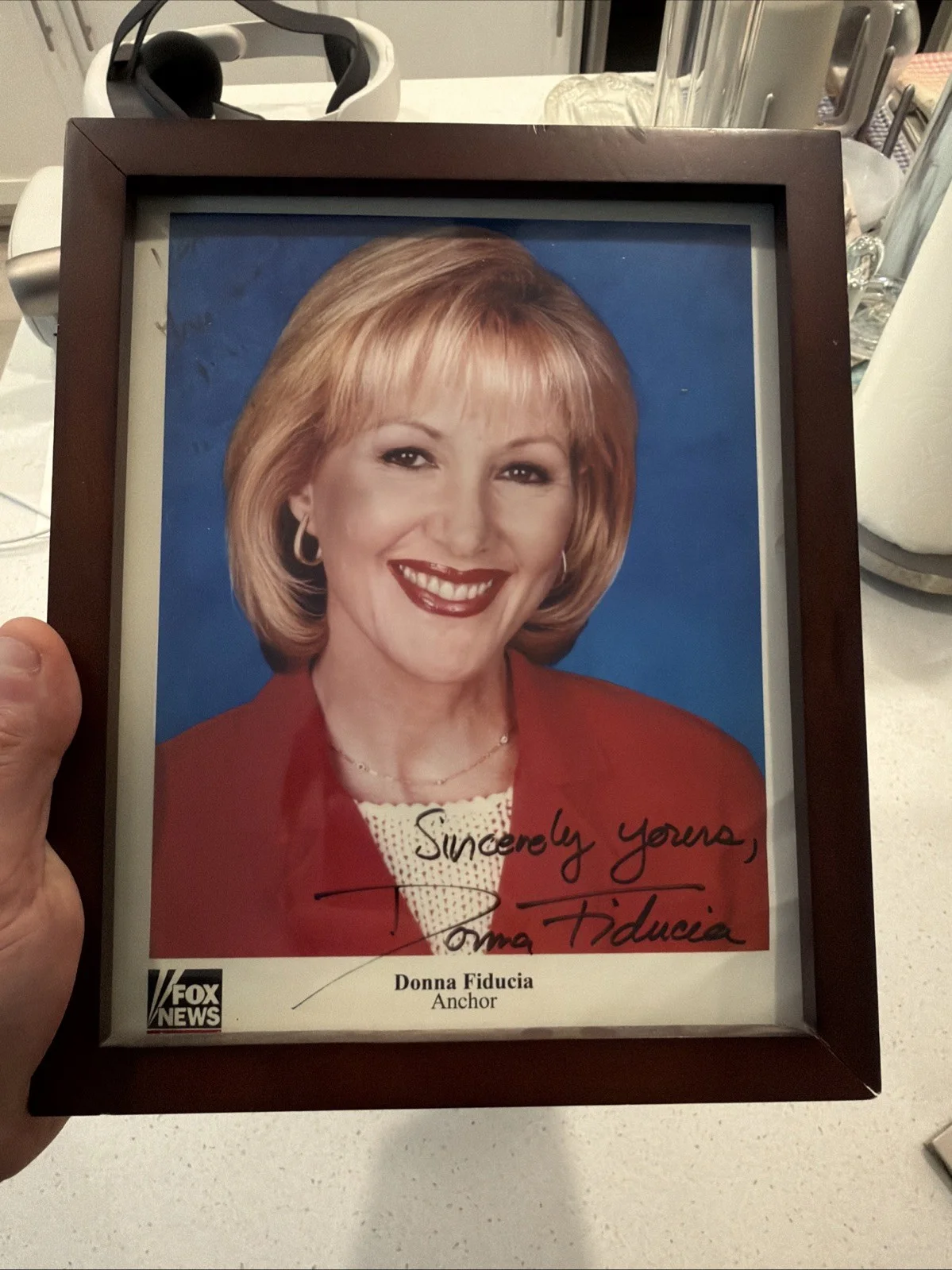 Donna Fiducia authentic signed autographed 8x10 photograph, изображение 3