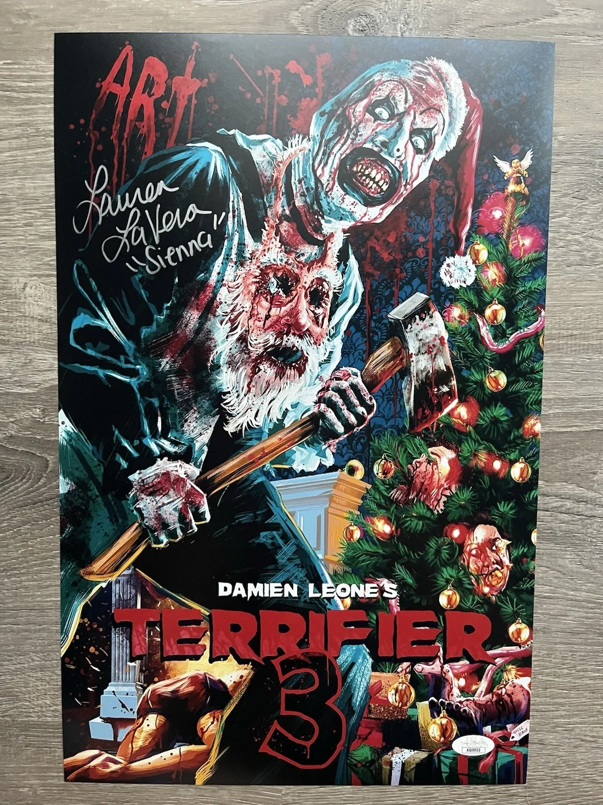 Lauren LaVera — Lauren LaVera Signed Terrifier 3 11x17 Photo JSA COA Sienna Art The Clown, изображение 2