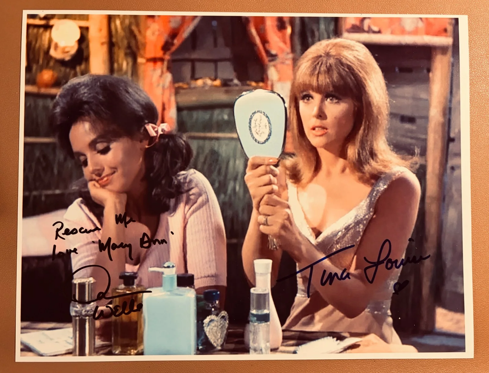 Dawn Wells, Tina Louise — Tina Louise & Dawn Wells Signed•"Gilligan's Island" 1964-1967•8.5 X 11 w/ COA, изображение 2