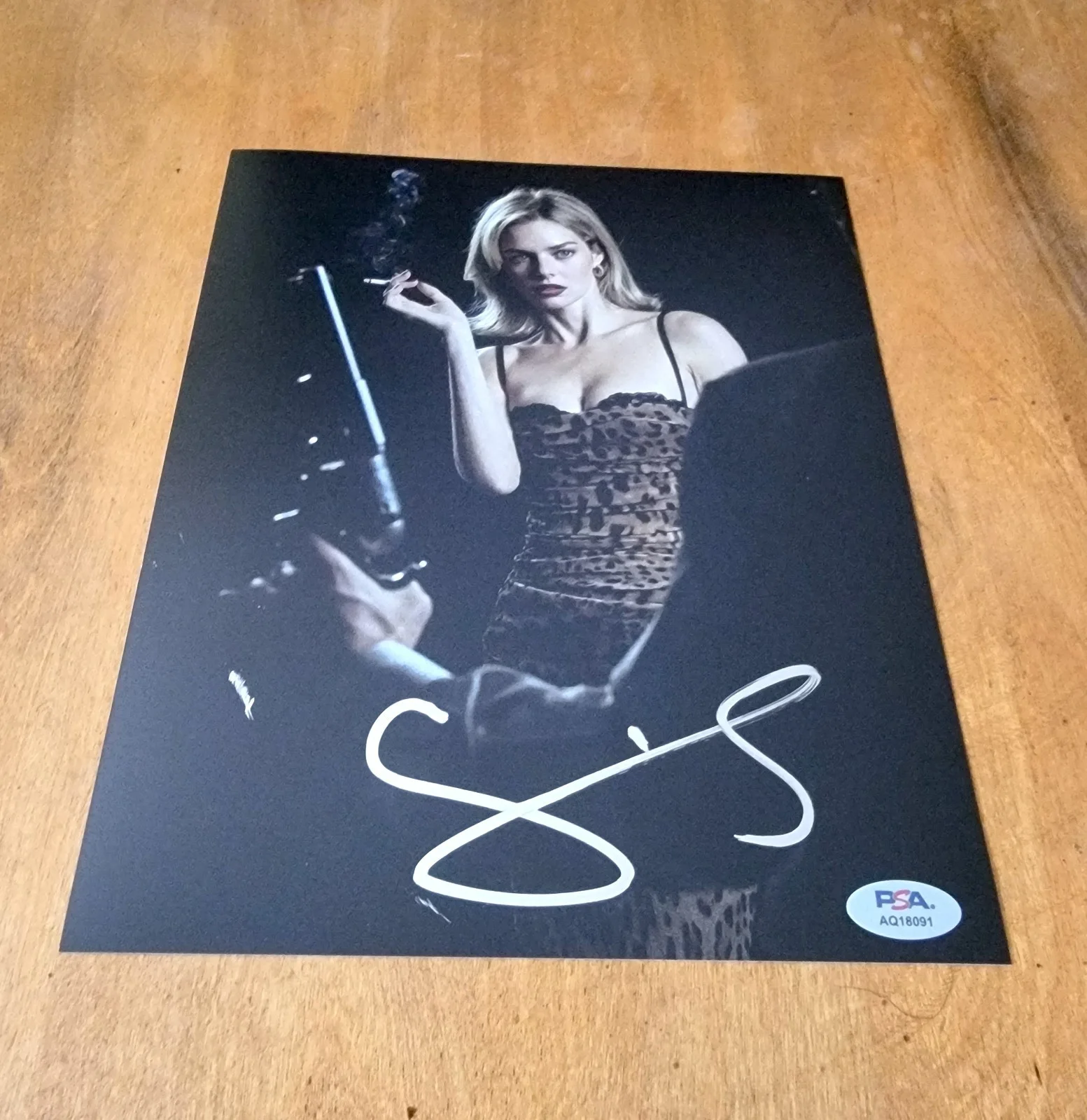 Samara Weaving — Samara Weaving signed 8x10 photo autograph PSA DNA photoshoot smoking