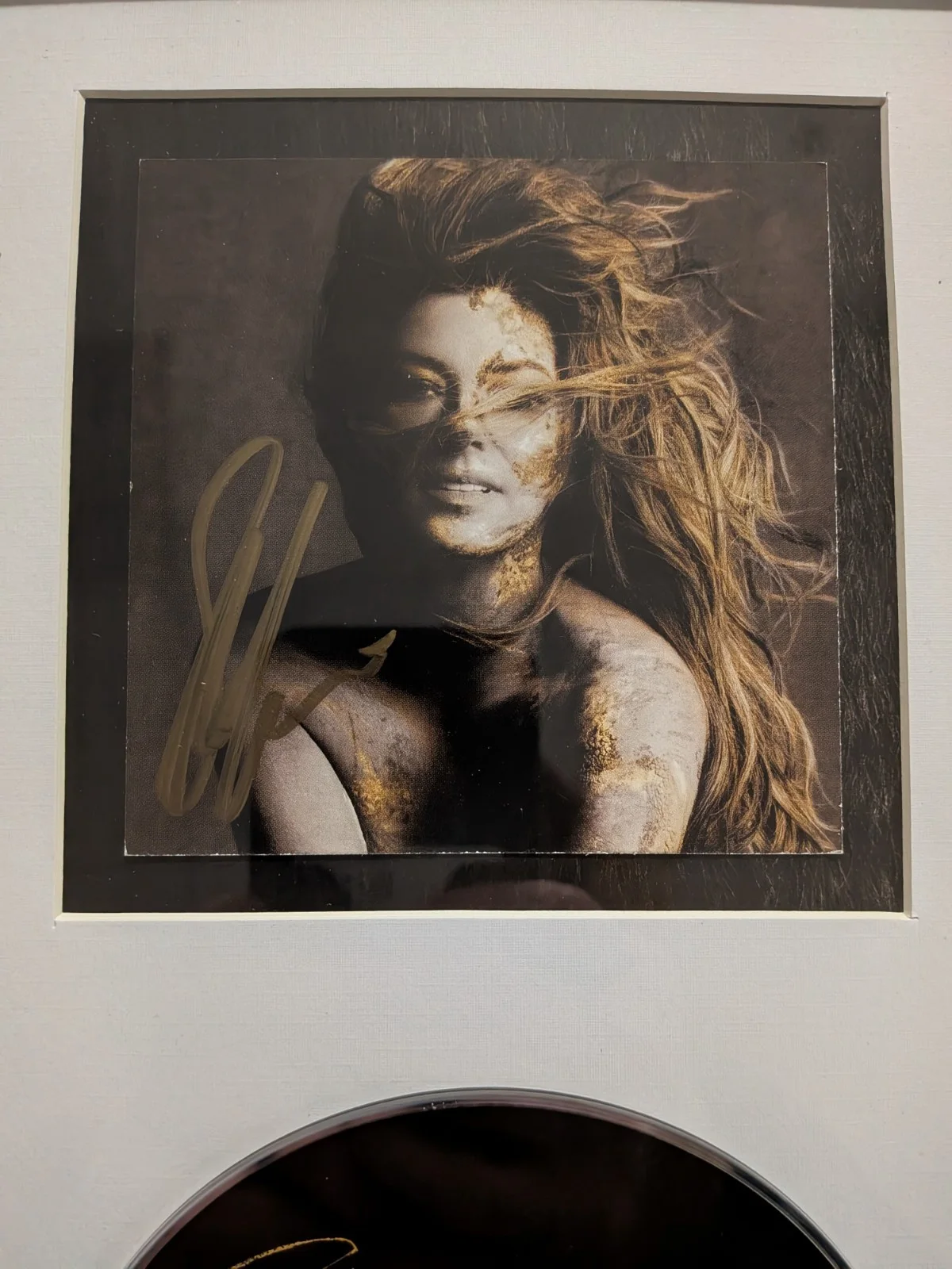 Shania Twain Signed Music CD FRAMED Queen of Me Autographed JSA COA Free Ship 94, изображение 2