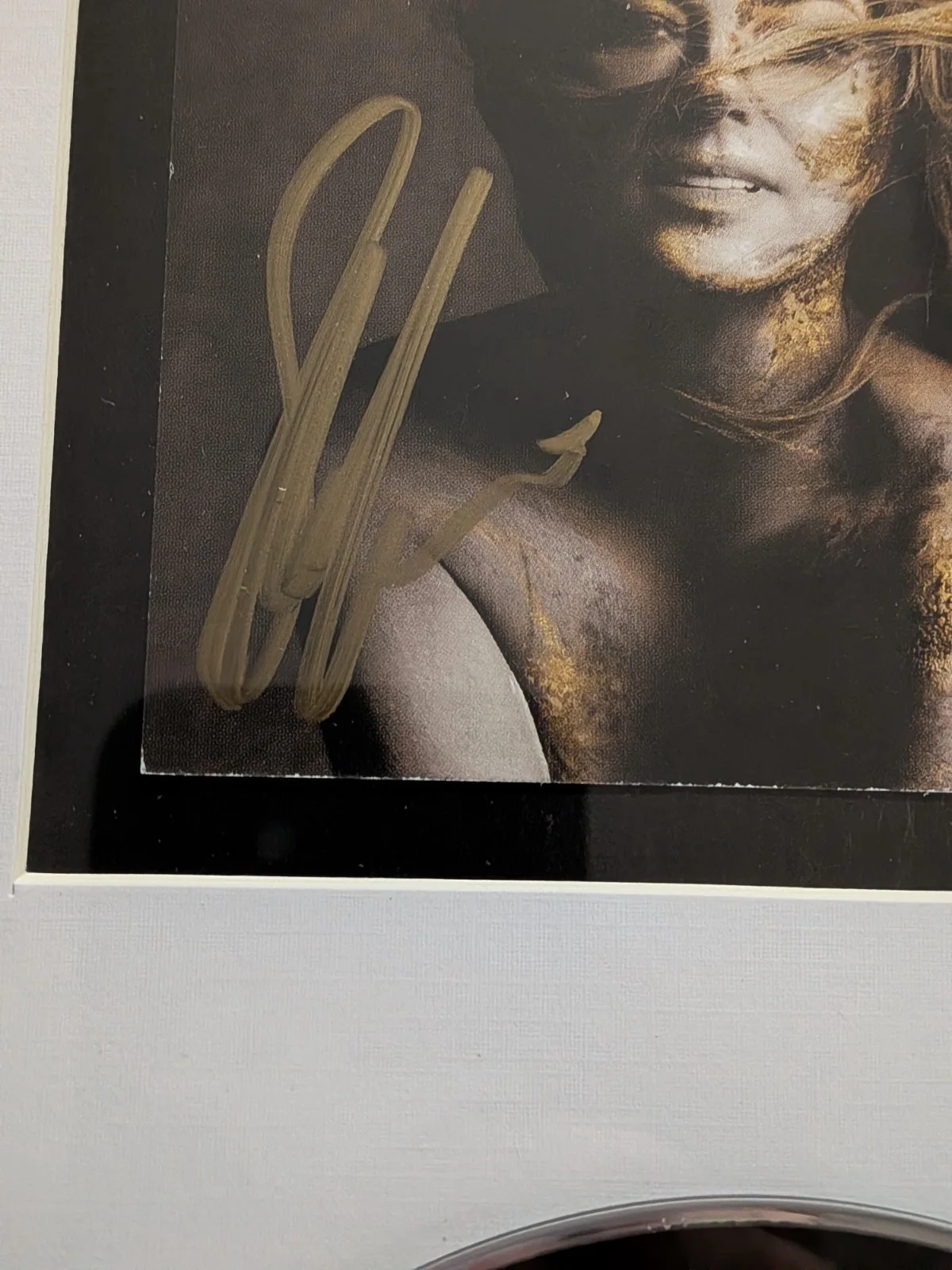 Shania Twain Signed Music CD FRAMED Queen of Me Autographed JSA COA Free Ship 94, изображение 3