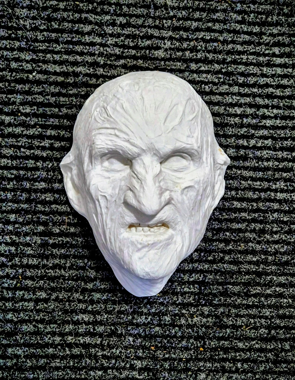 life size bust 1:1 freddy krueger nightmare on elm street 2, изображение 2