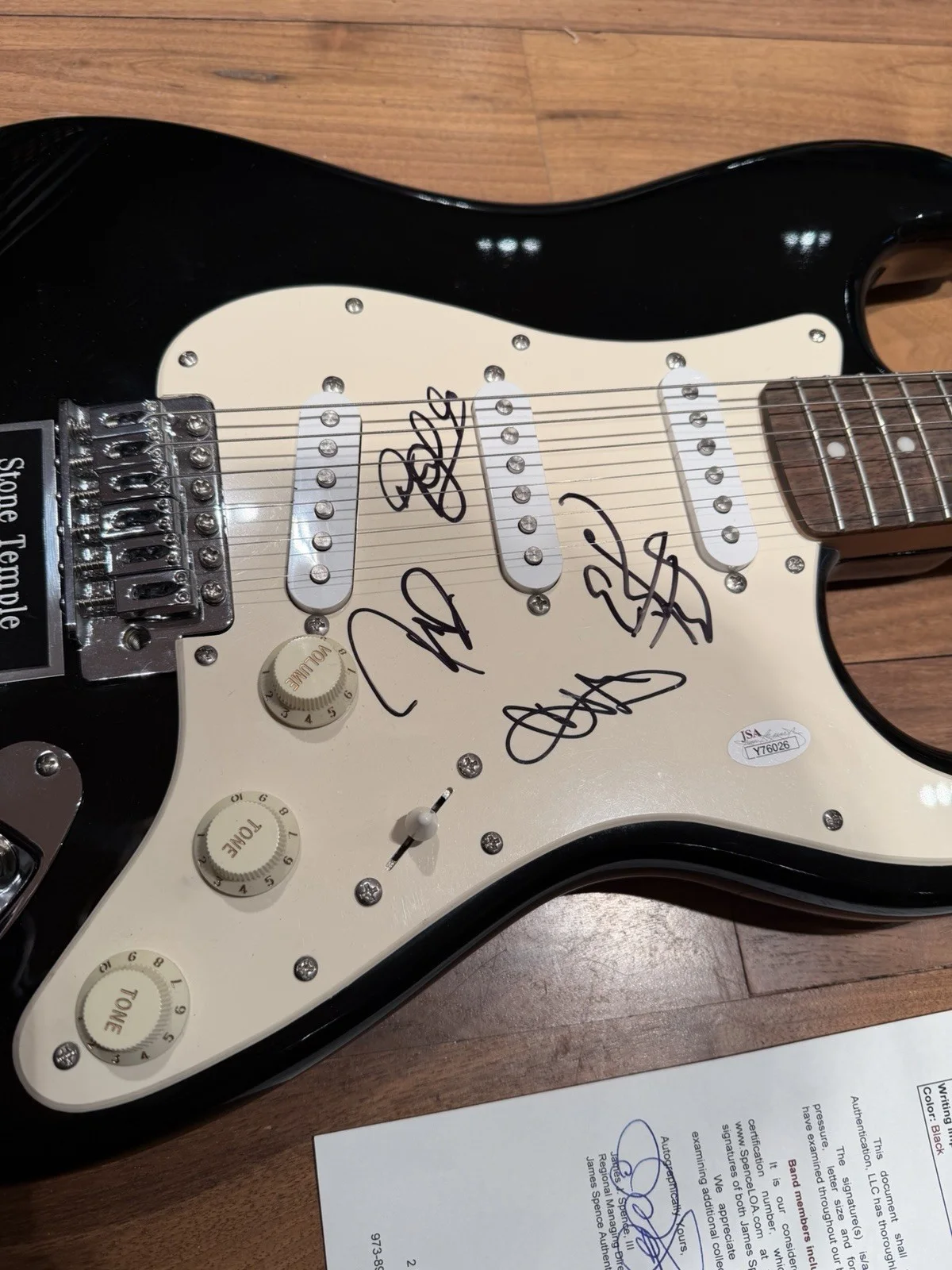 Stone Temple Pilots W/ Chester Bennington Signed Autographed Guitar W/ JSA COA, image 2