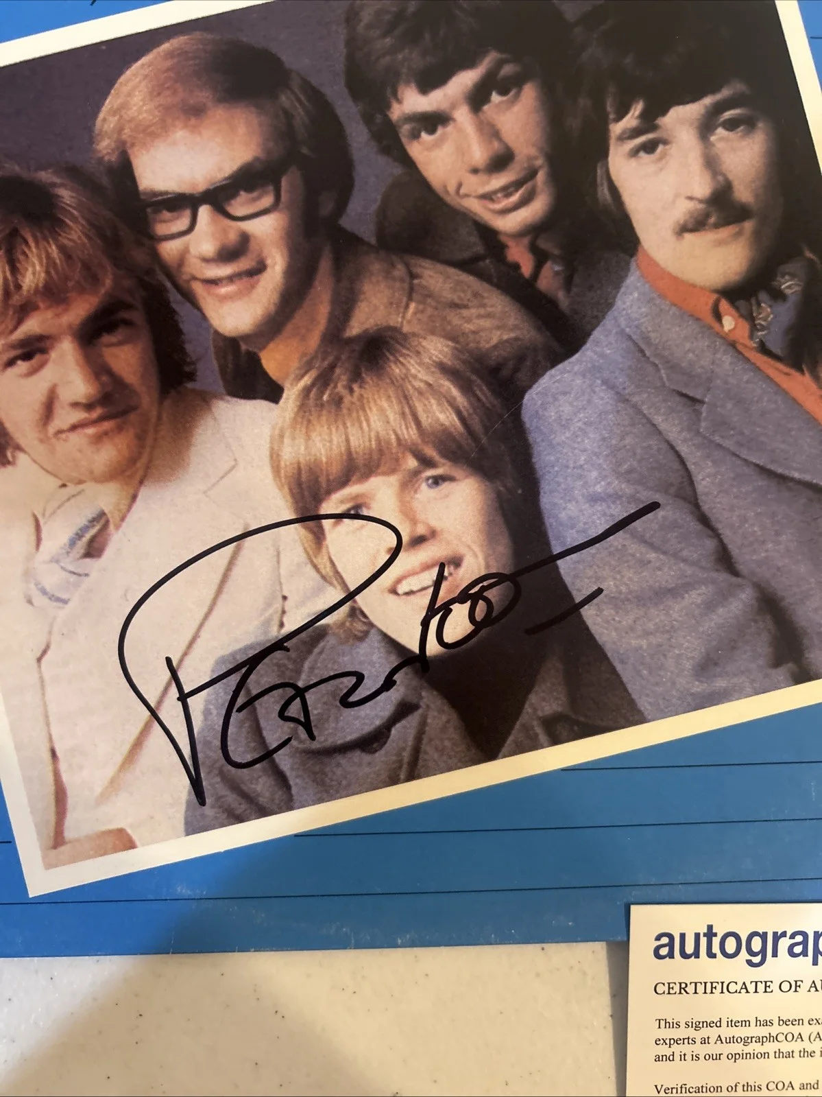 PETER NOONE SIGNED AUTOGRAPH VINYL ALBUM ACOA HERMANS HERMITS SUPER HITS, изображение 4