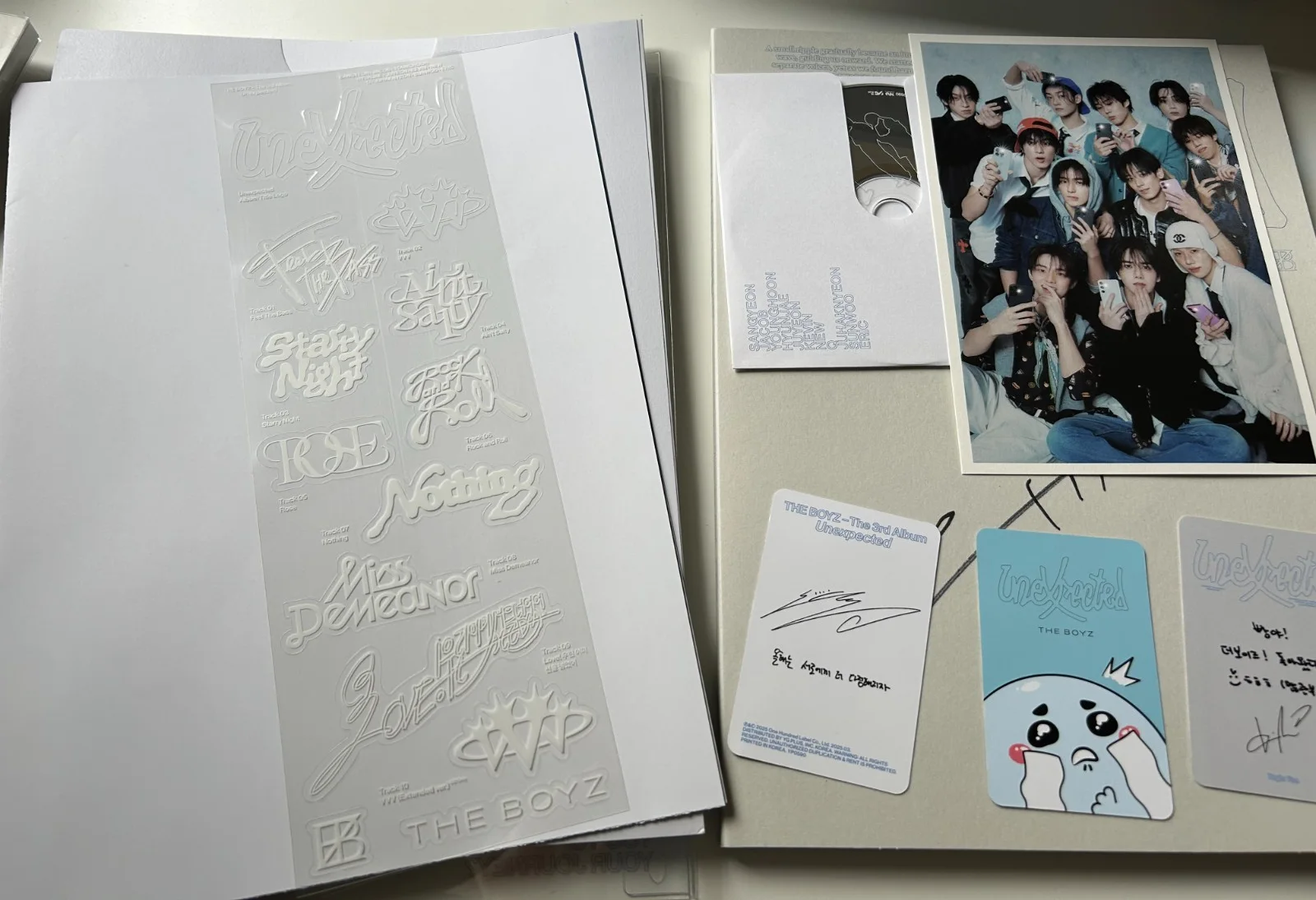 THE BOYZ - Unexpected [3rd Album - Signed Photobook Begin Ver.] Hyunjae, image 2