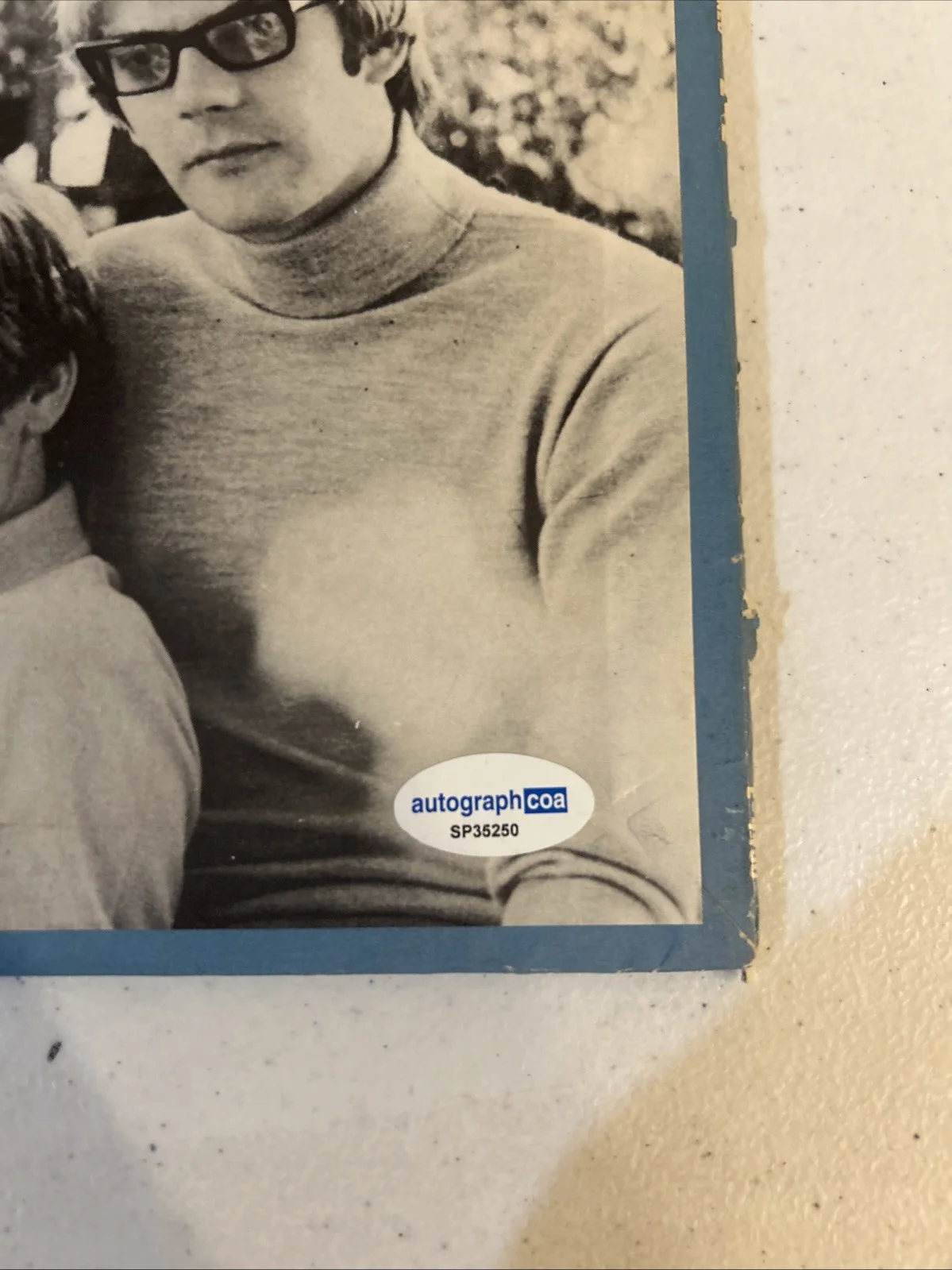 PETER NOONE SIGNED AUTOGRAPH VINYL ACOA HERMANS HERMITS THERES A KIND OF HUSH, изображение 5
