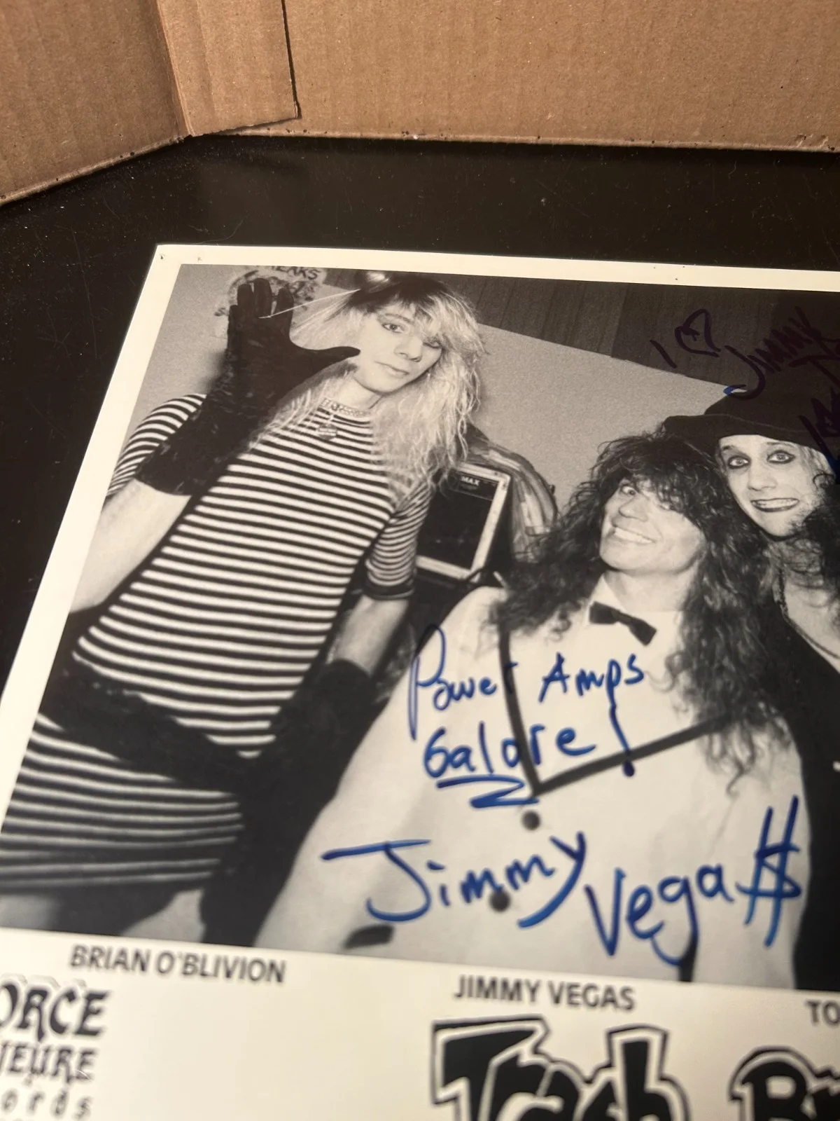 TRASH BRATS Signed Promo Photo 8x10 Signatures Autographed GLAM PUNK ROCK KBD, изображение 4