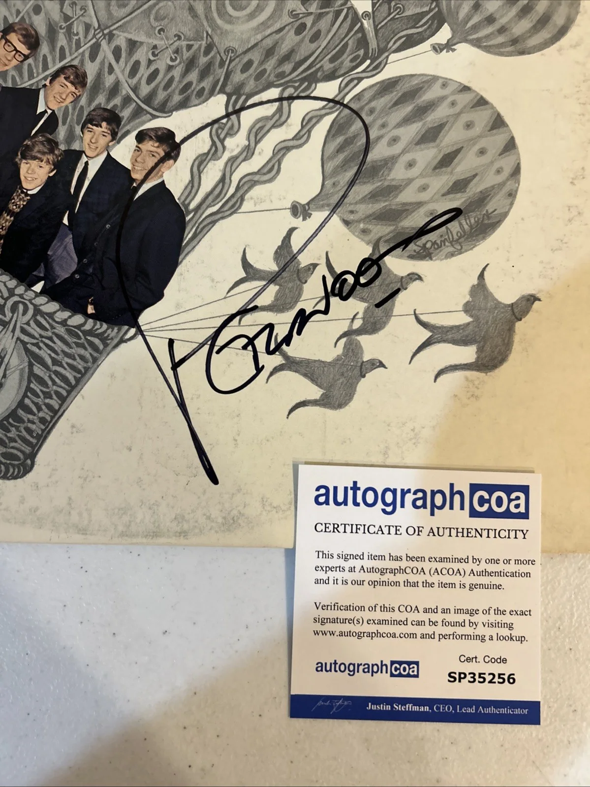 PETER NOONE HERMANS HERMITS SIGNED AUTOGRAPH VINYL ALBUM ACOA ON TOUR RECORD, изображение 4