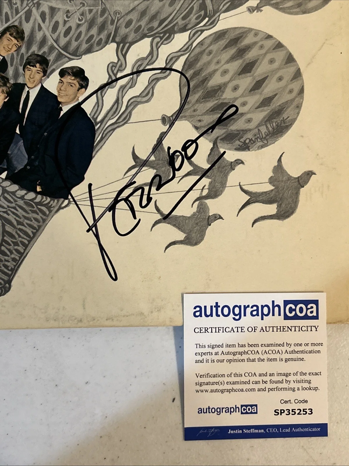 PETER NOONE HERMANS HERMITS SIGNED AUTOGRAPH VINYL ALBUM ACOA ON TOUR RECORD, изображение 5