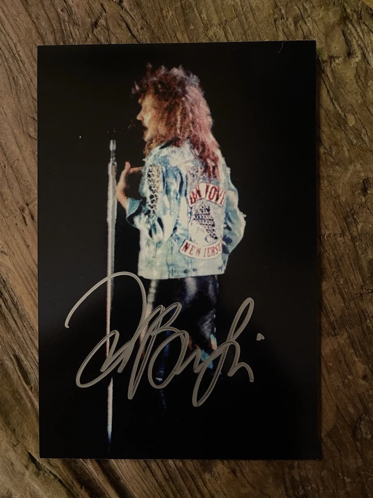 BON JOVI - HARD ROCKING BAND - ALL HAND SIGNED 4X6 AUTOGRAPHED PHOTOGRAPH., изображение 2