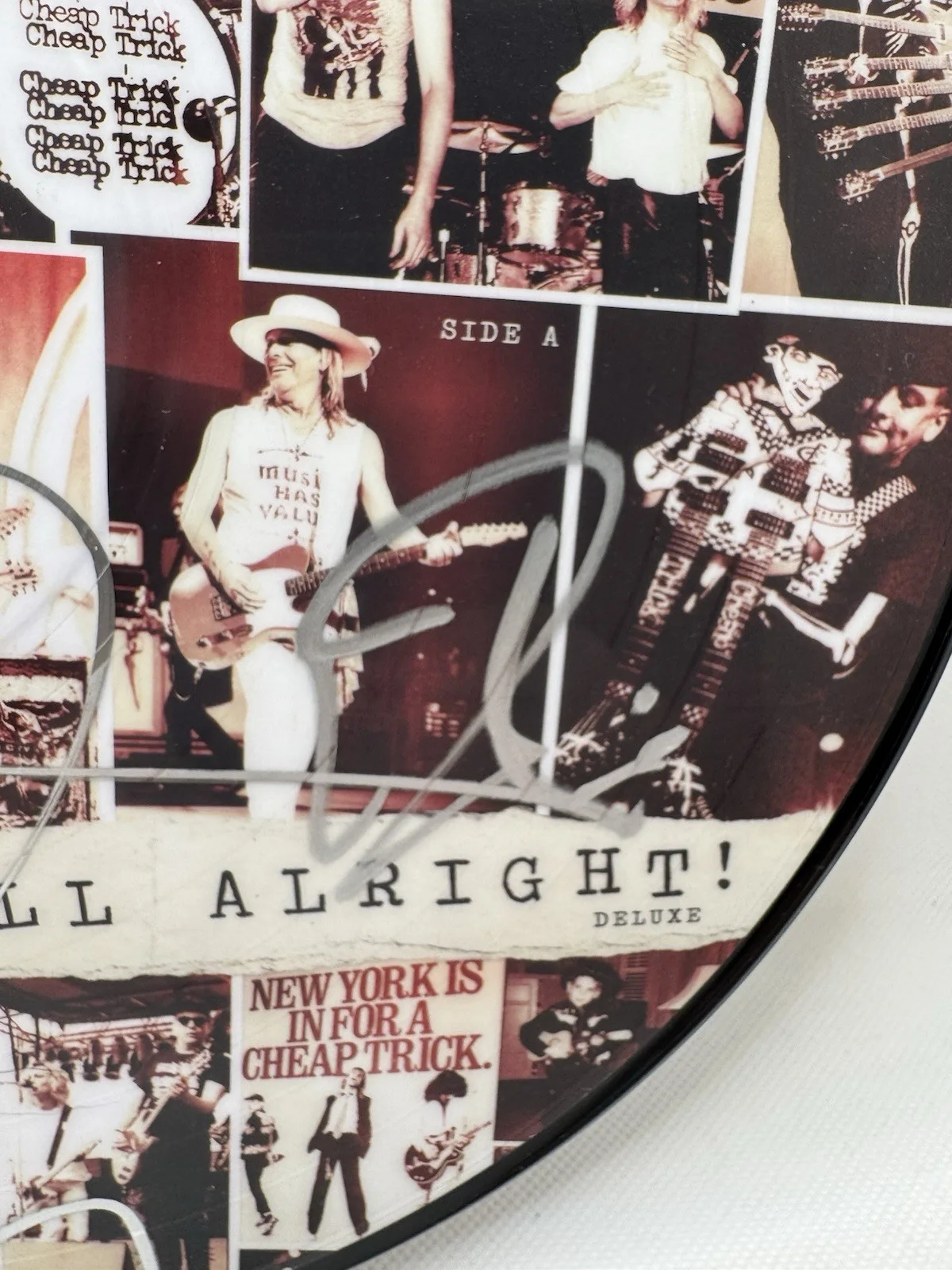 Cheap Trick Signed Vinyl We’re All Alright Picture Disc Autograph PSA/DNA COA, изображение 4