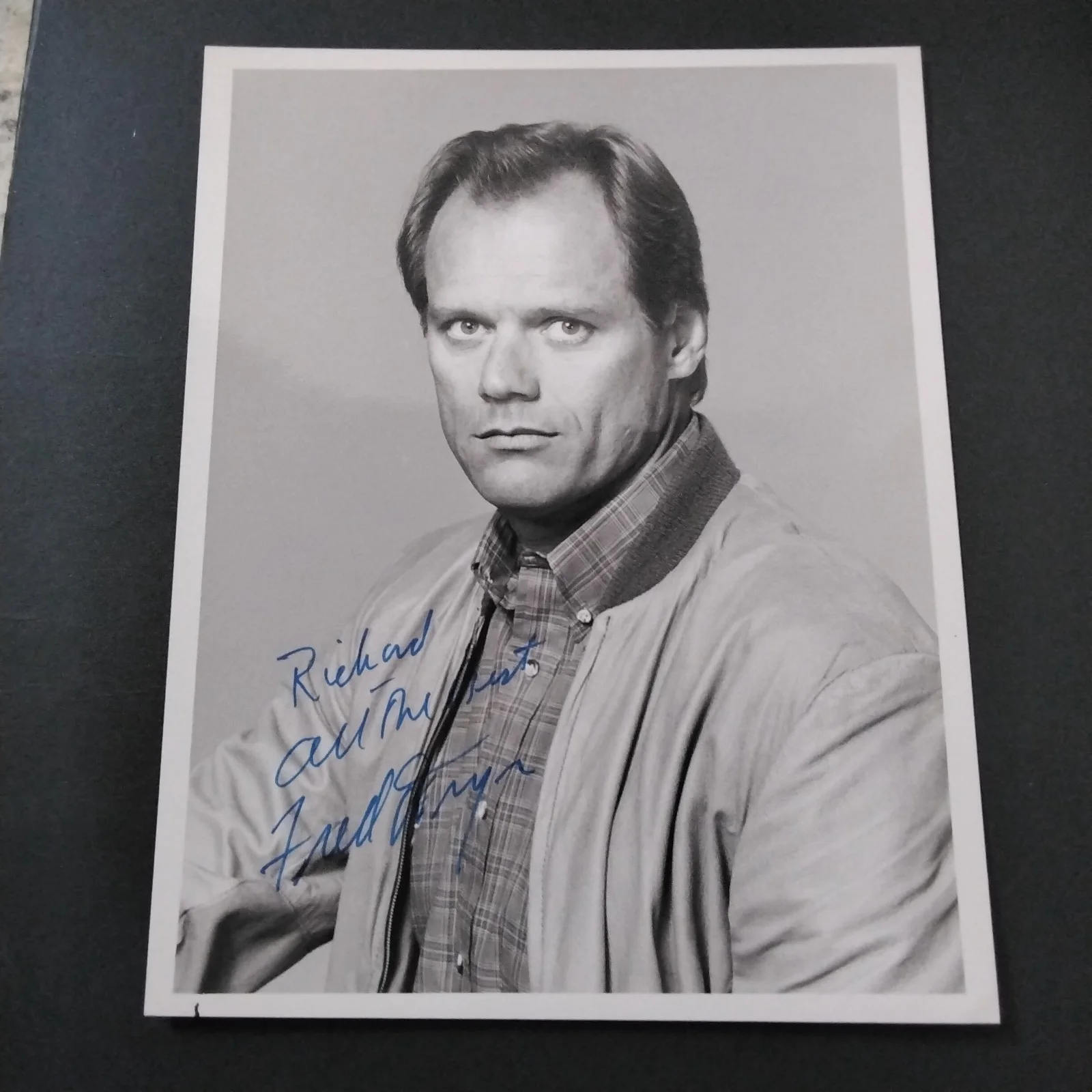 Fred Dryer SIGNED Photo TV Actor Hunter Football Player Hall of Fame Giants Rams, изображение 2