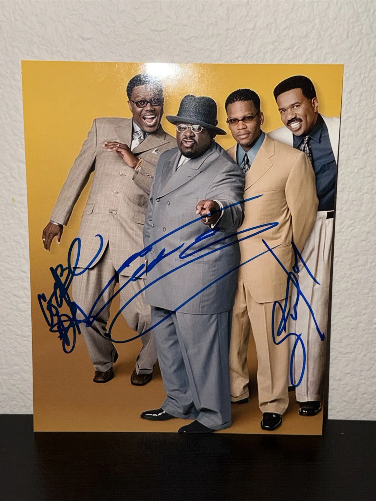 Steve Harvey, Cedric the Entertainer, DL Hughley — Steve Harvey Cedric the Entertainer DL Hughley Signed 8x10 Photo Kings of Comedy