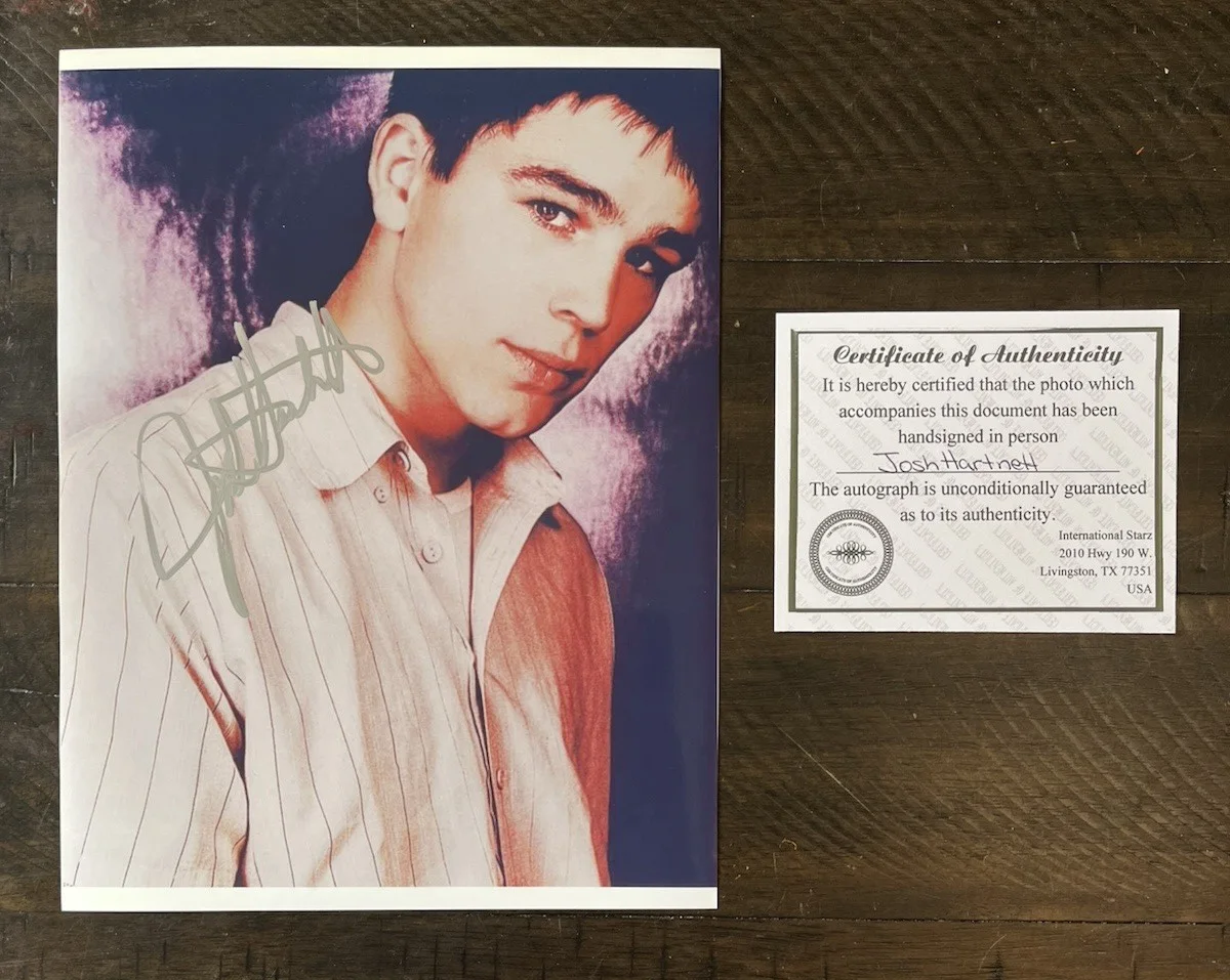 Josh Hartnett — Josh Hartnett Signed Photo and COA 8X10 Pearl Harbor Oppenheimer Actor Autograph