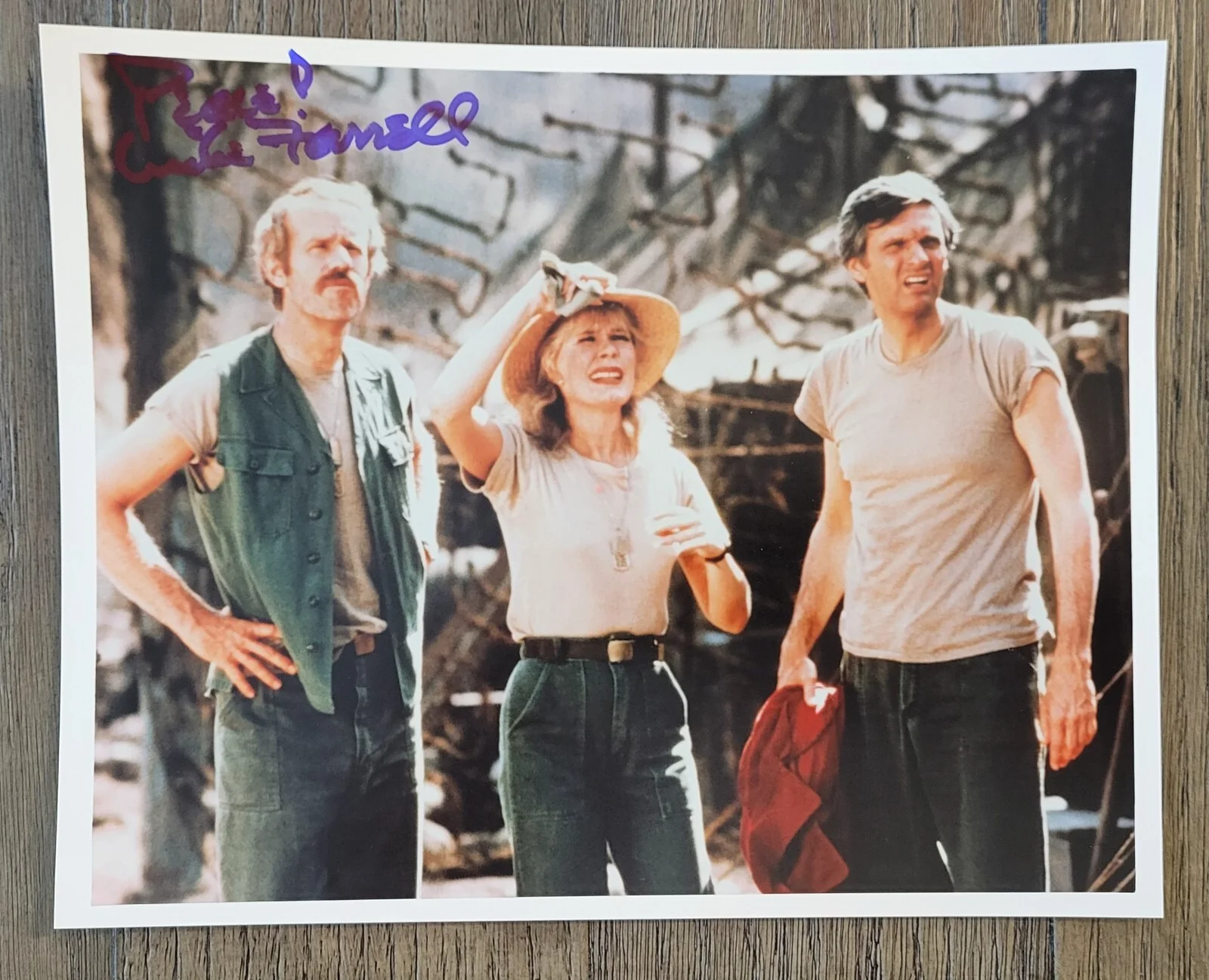 Mike Farrell — MASH BJ Hunnicutt Autographed Photo MIKE FARRELL Signed 8x10 Photo