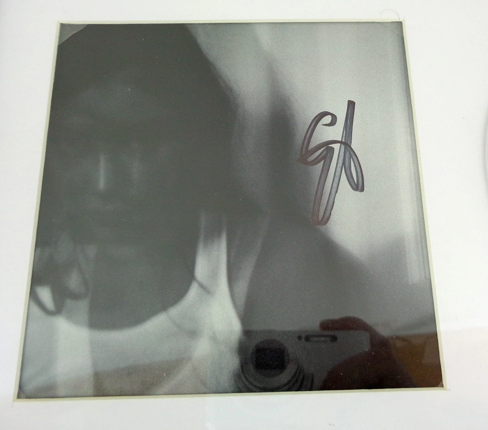 Gracie Abrams — Gracie Abrams Signed Autograph Good Riddance CD Framed PSA/DNA COA A, image 2