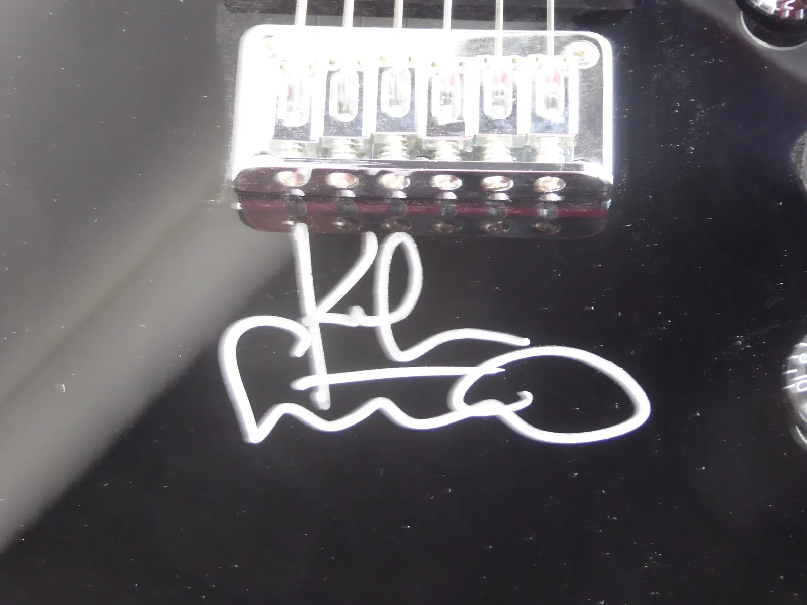 Kiefer Sutherland Signed Autographed Epiphone Electric Guitar w/Case JSA COA, image 3
