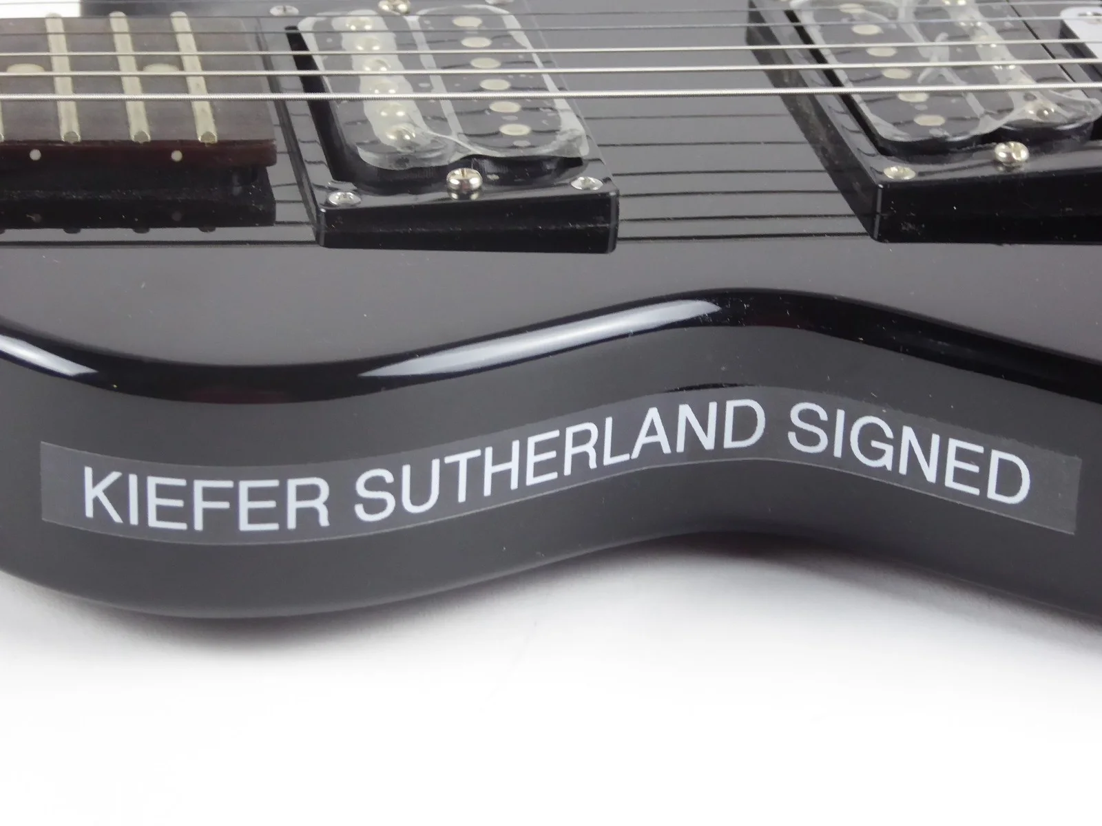 Kiefer Sutherland Signed Autographed Epiphone Electric Guitar w/Case JSA COA, image 5