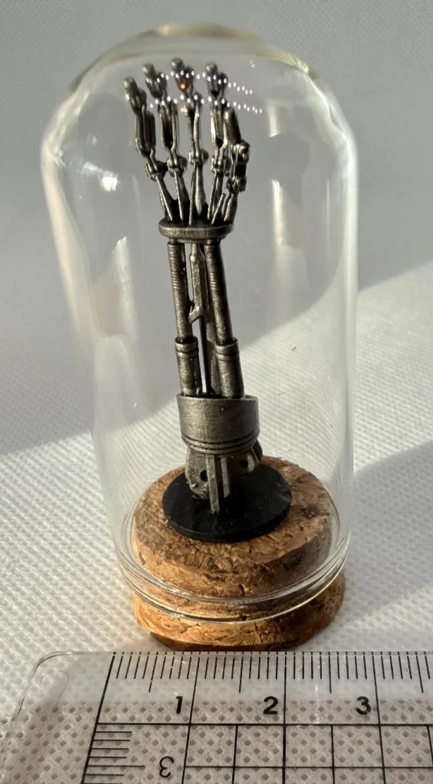 3d Printed Terminator 2 Arm 4k resin hand painted glass display - large, image 3