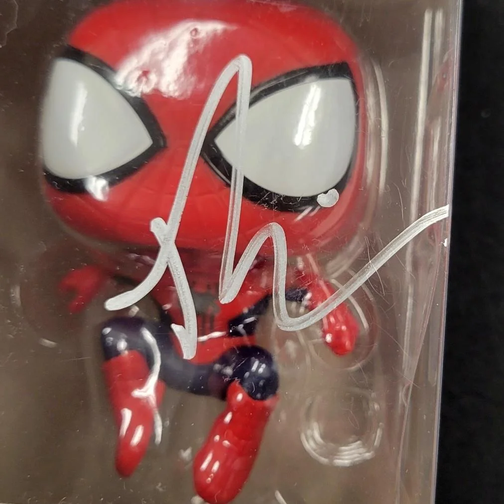 Tobey Maguire — Tobey Maguire signed Amazing Spider-Man Funko Pop 1159 silver auto ~ Beckett BAS, image 2