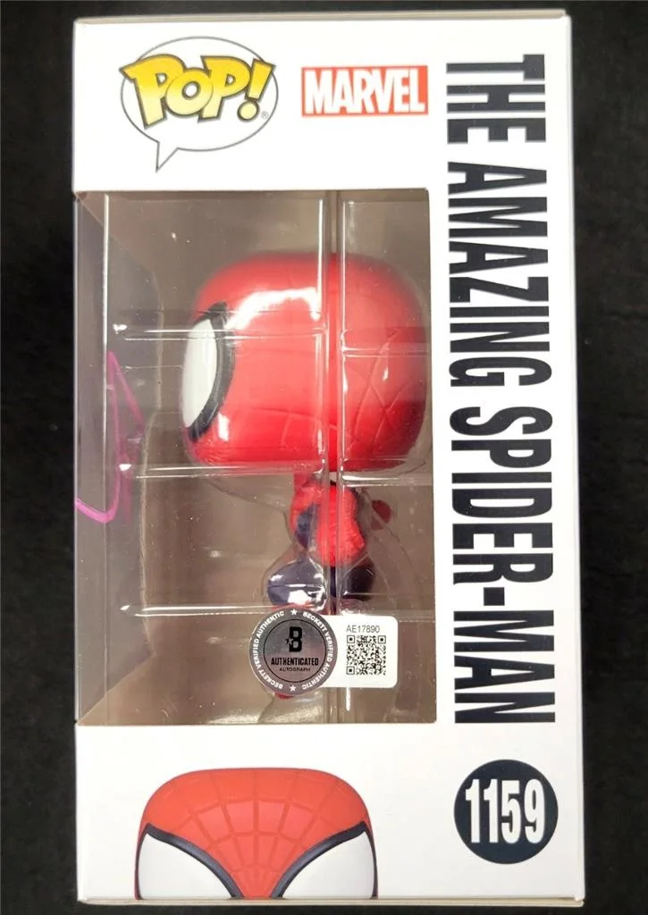 Tobey Maguire — Tobey Maguire signed Amazing Spider-Man Funko Pop 1159 pink auto ~ Beckett BAS, изображение 2