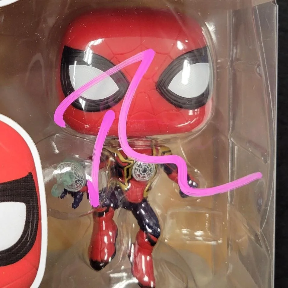 Tobey Maguire — Tobey Maguire signed Spider-Man Integrated Suit Funko Pop 913 ~ Beckett BAS, image 2