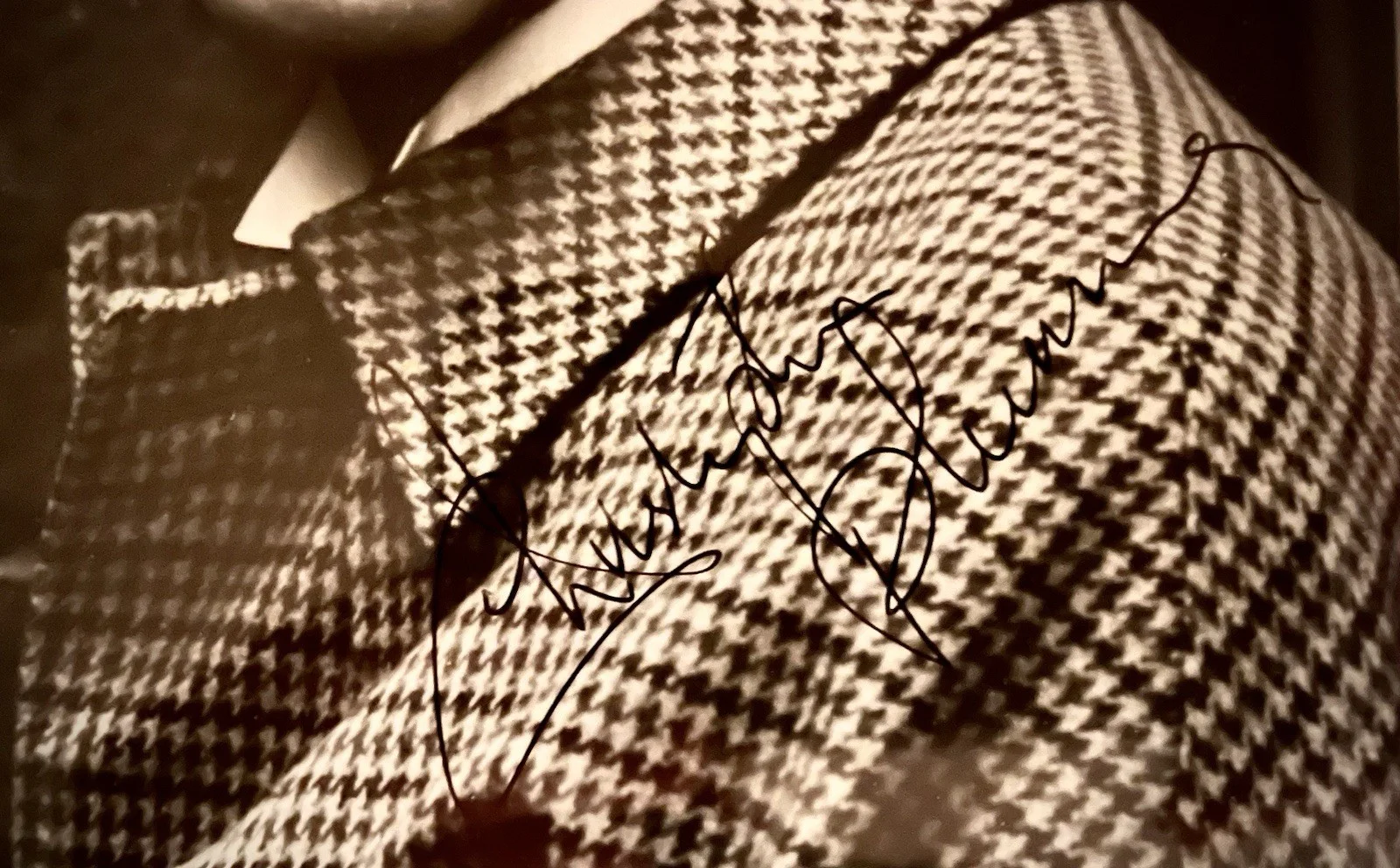 Julie Andrews Christopher Plumber — Julie Andrews Christopher Plumber JSA Sound Of Music Cast +7 childrenSigned 8x10, изображение 3