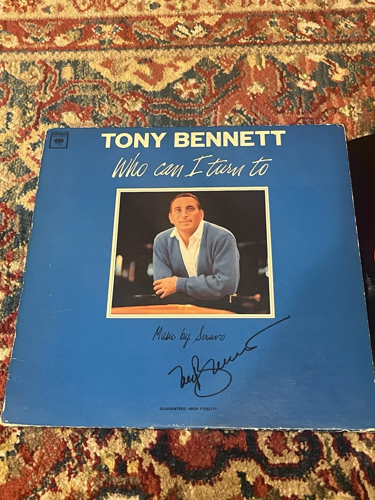 Tony Bennett Signed Autograph Who Can I Turn To Vinyl Record LP JSA COA, image 3