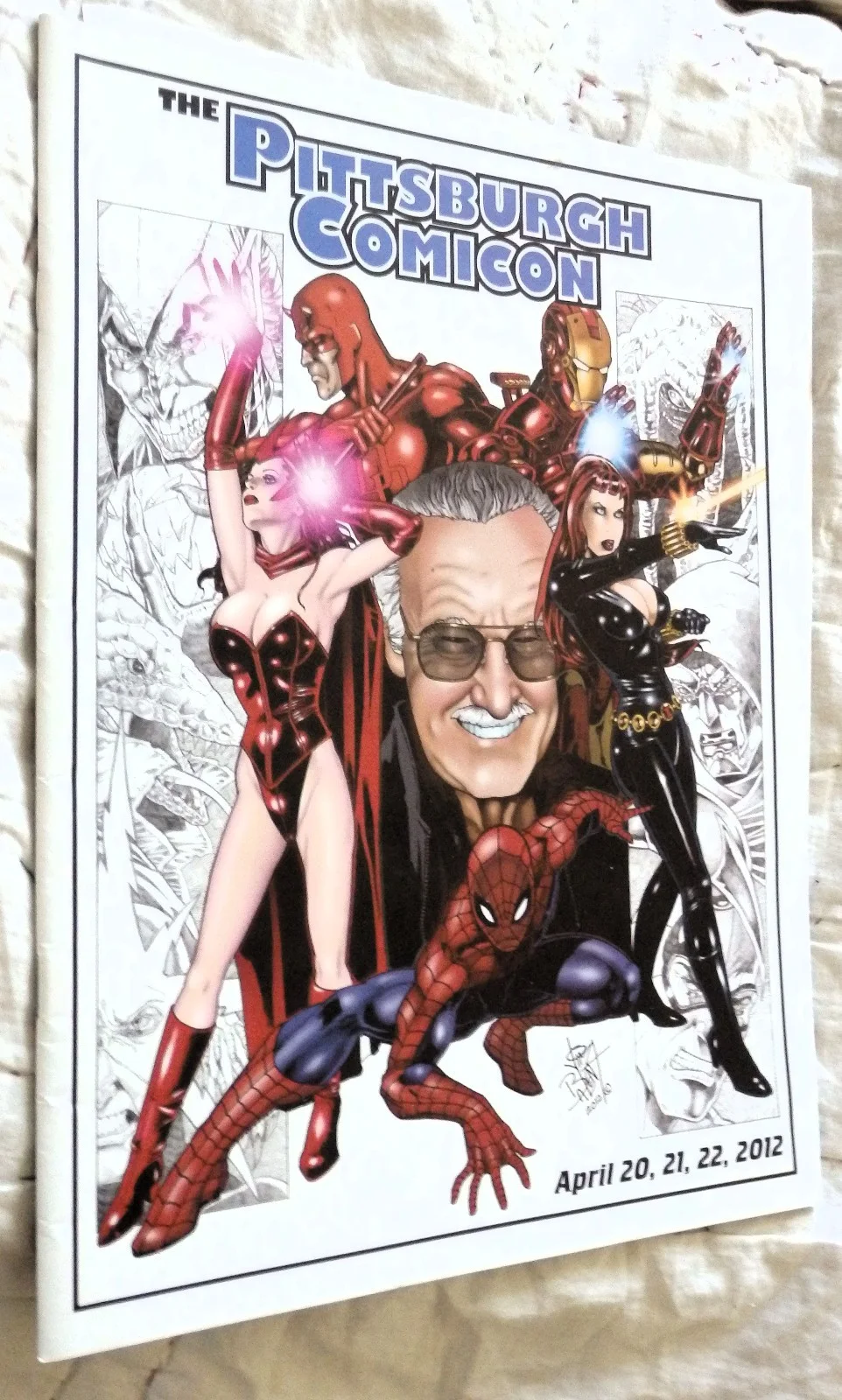 Stan Lee Signed Avengers Cast Photo: Marvel Comics Legend/Creator/Writer, image 3