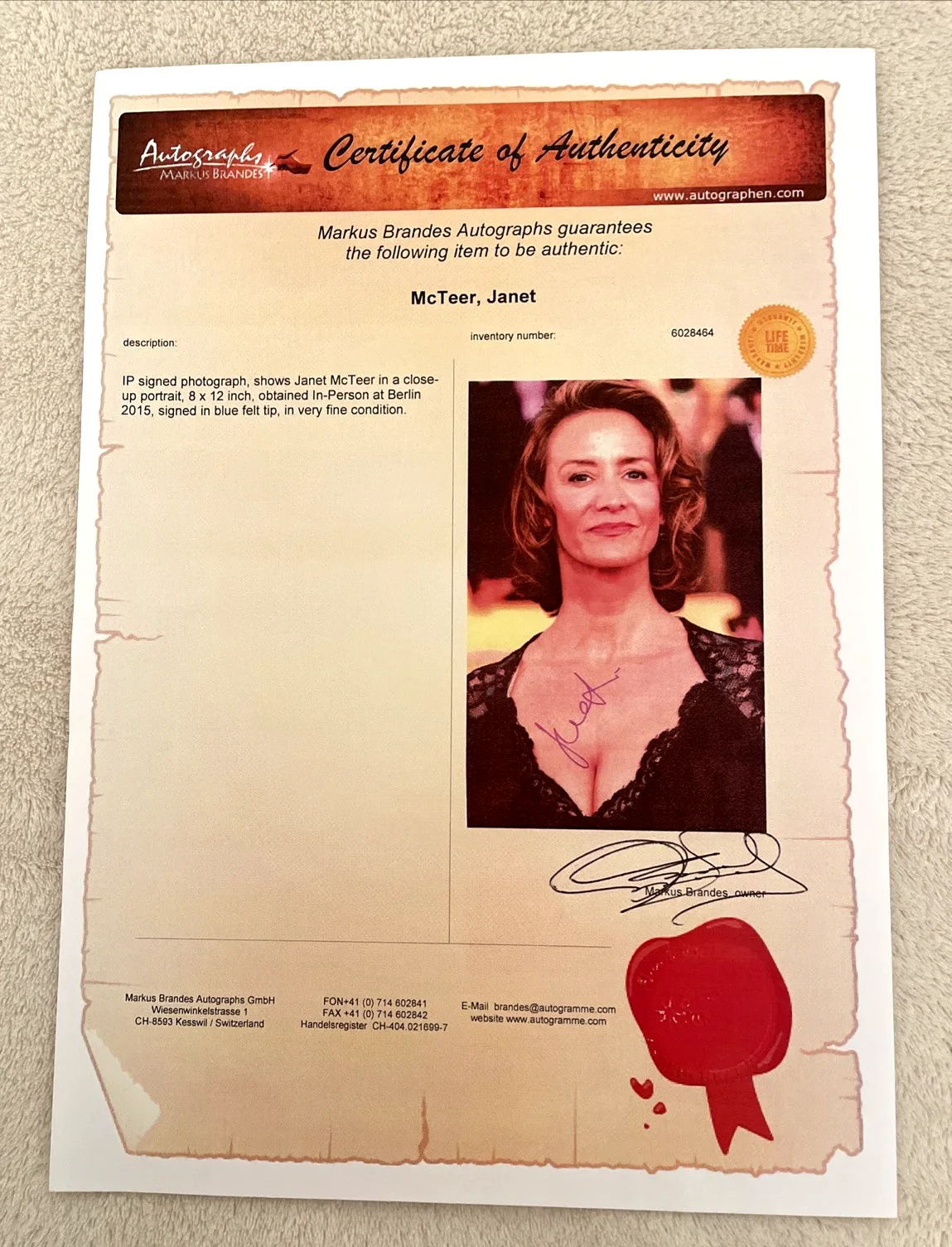 Janet McTeer — Janet McTeer 8 x 10" autographed photo & COA, image 2