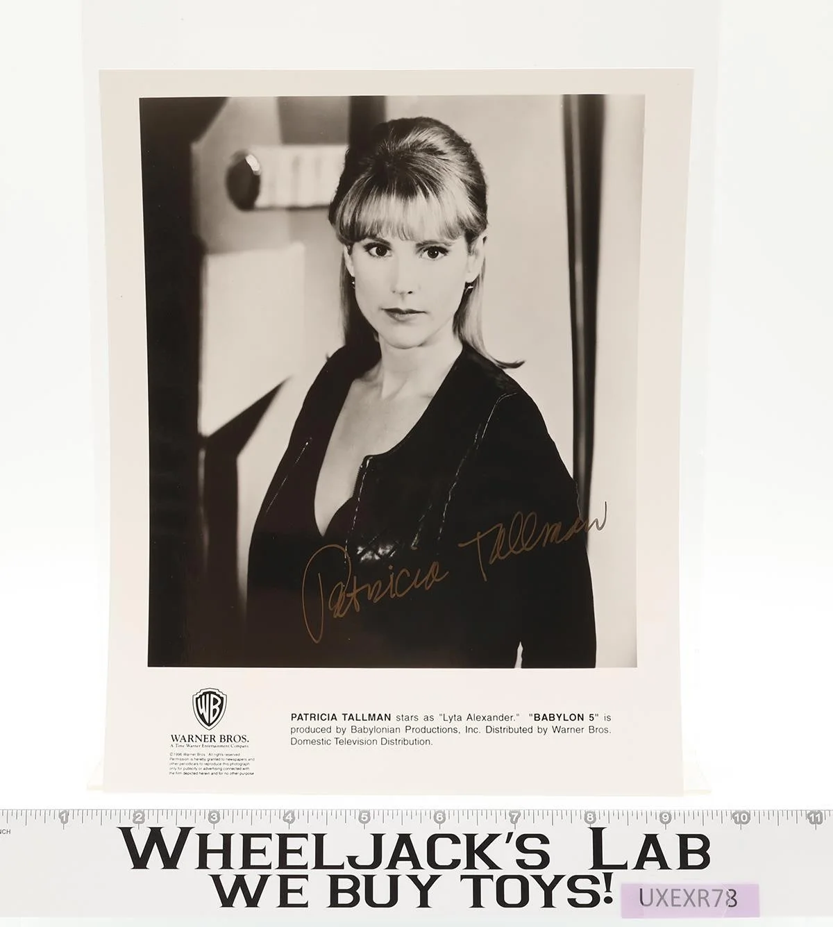 Patricia Tallman — Lyta Alexander Babylon 5 Patricia Tallman AUTOGRAPHED 8x10 Picture
